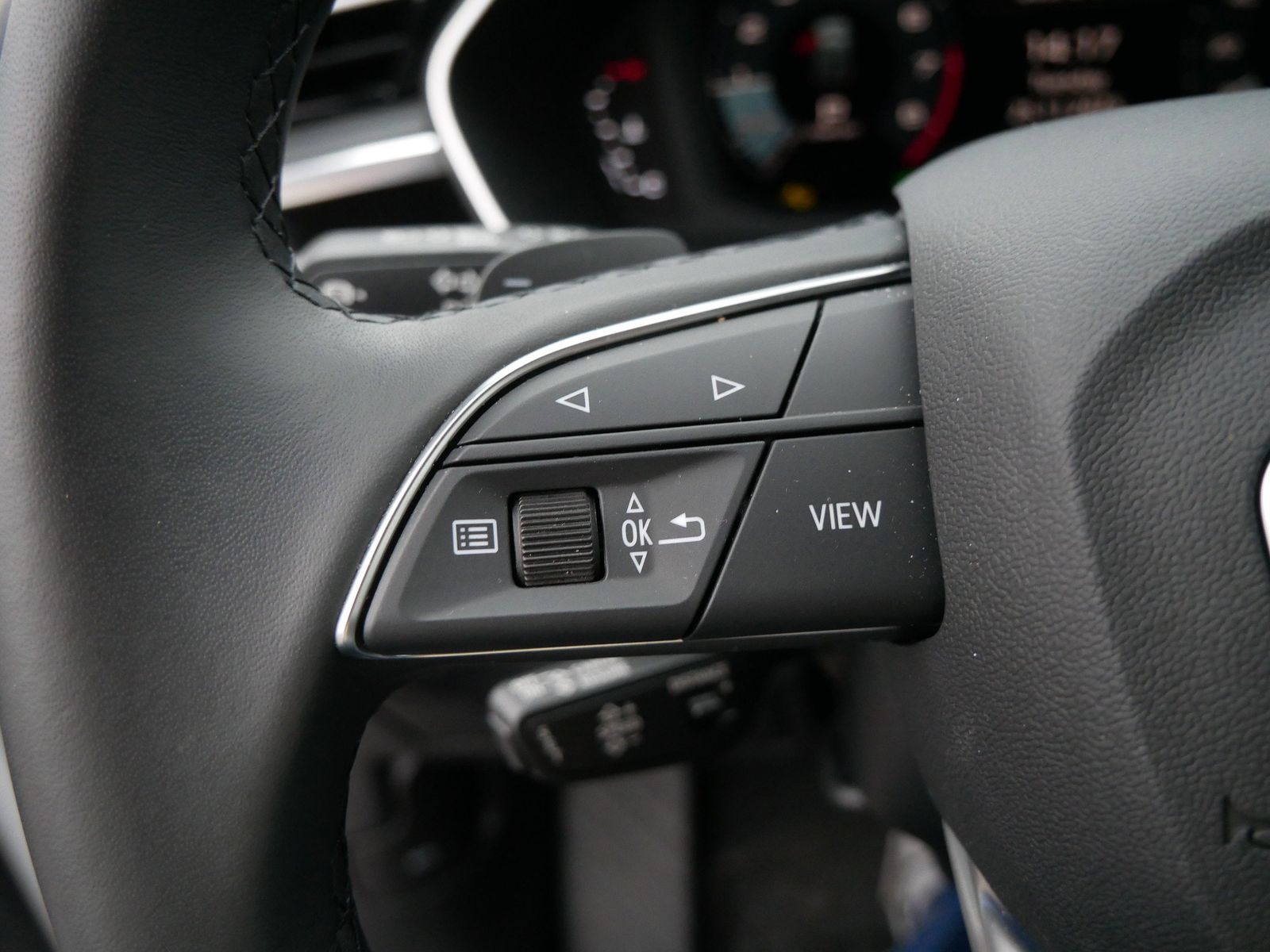 Thumbnail: 2025 Audi Q3 - 29