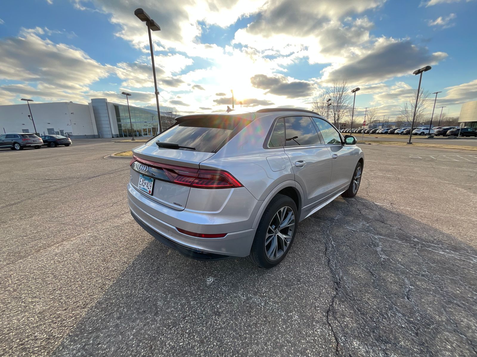 Thumbnail: 2020 Audi Q8 - 10