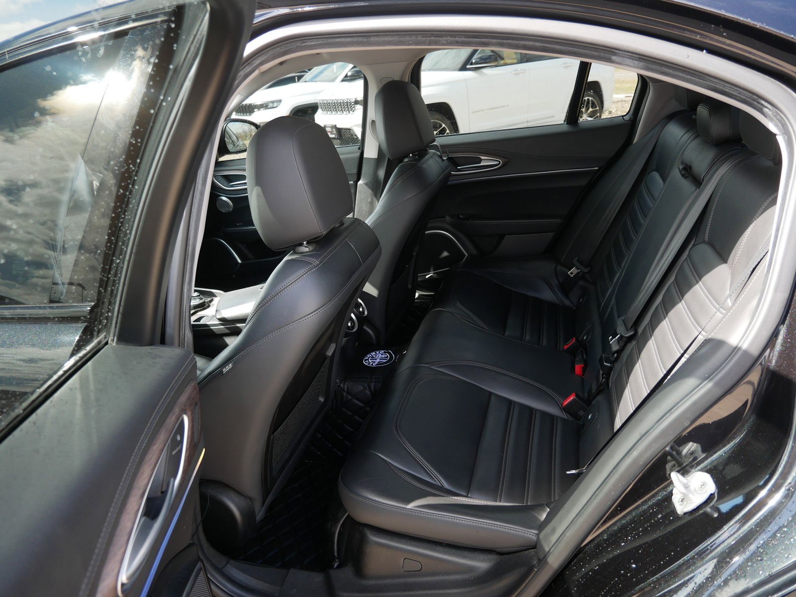 Thumbnail: 2017 Alfa Romeo Giulia - 12