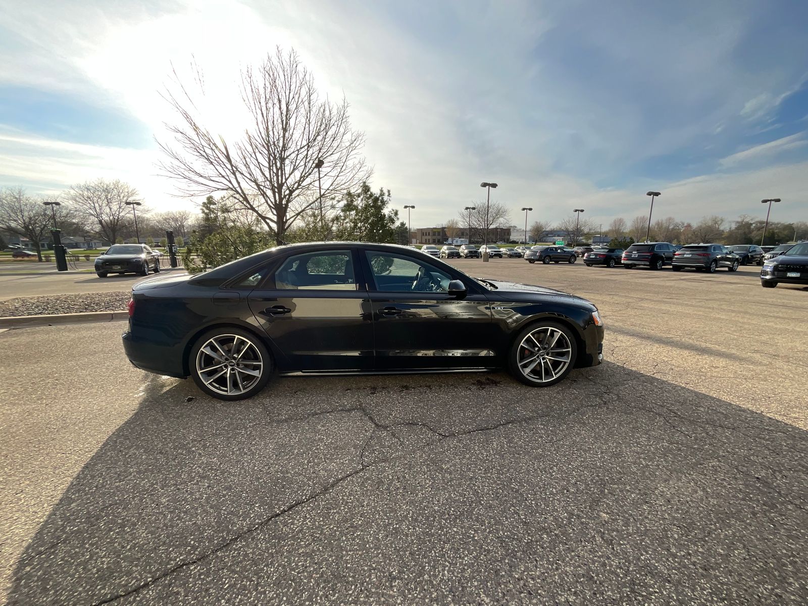 Thumbnail: 2017 Audi S8 - 10