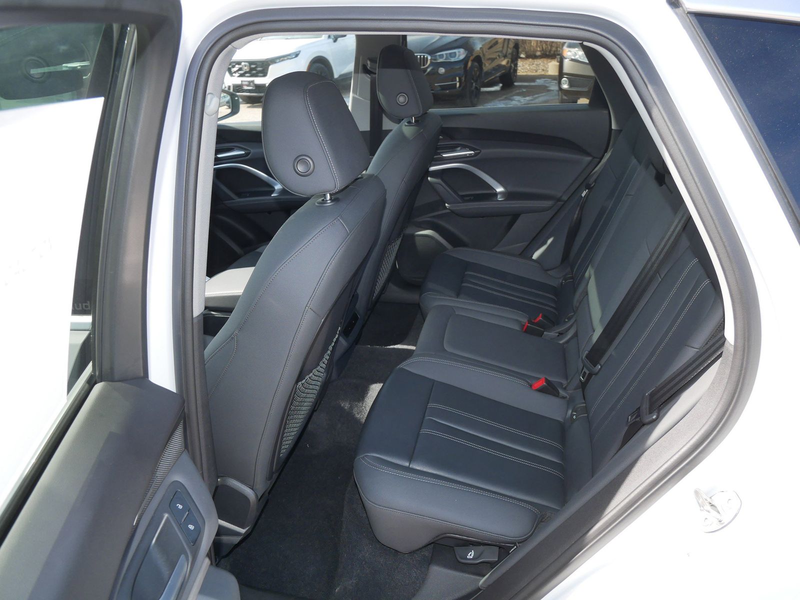 Thumbnail: 2025 Audi Q5 - 10