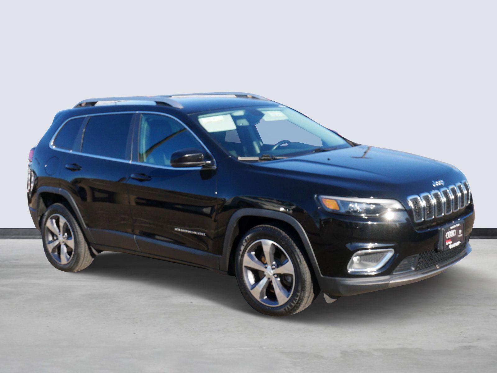 Thumbnail: 2019 Jeep Cherokee - 6