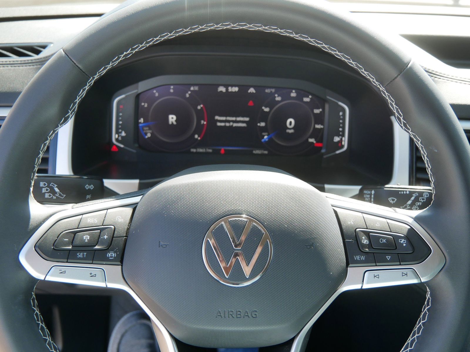 Thumbnail: 2023 Volkswagen Atlas - 25