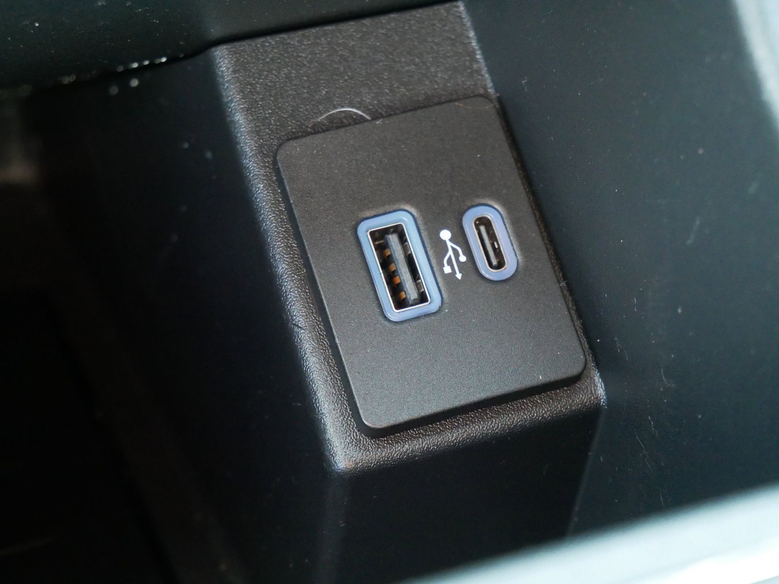 Thumbnail: 2024 Ford Edge - 21