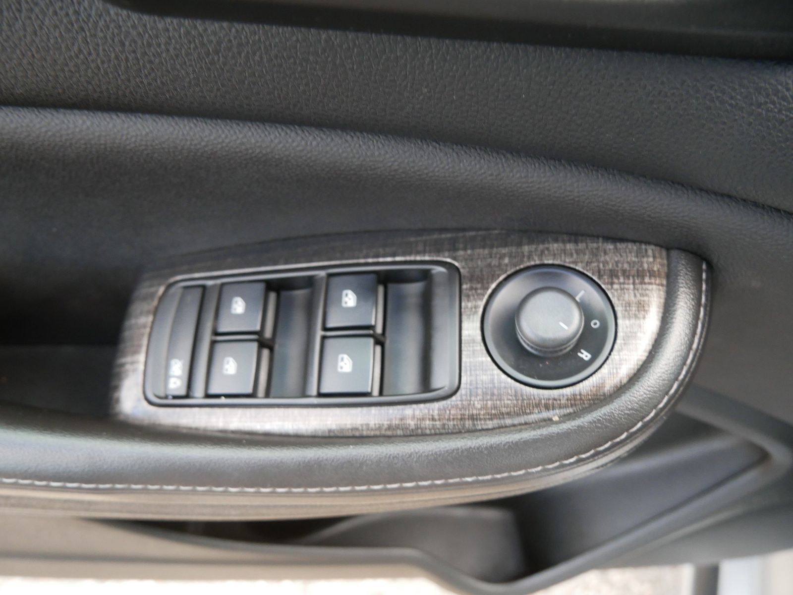 Thumbnail: 2014 Chevrolet Malibu - 15