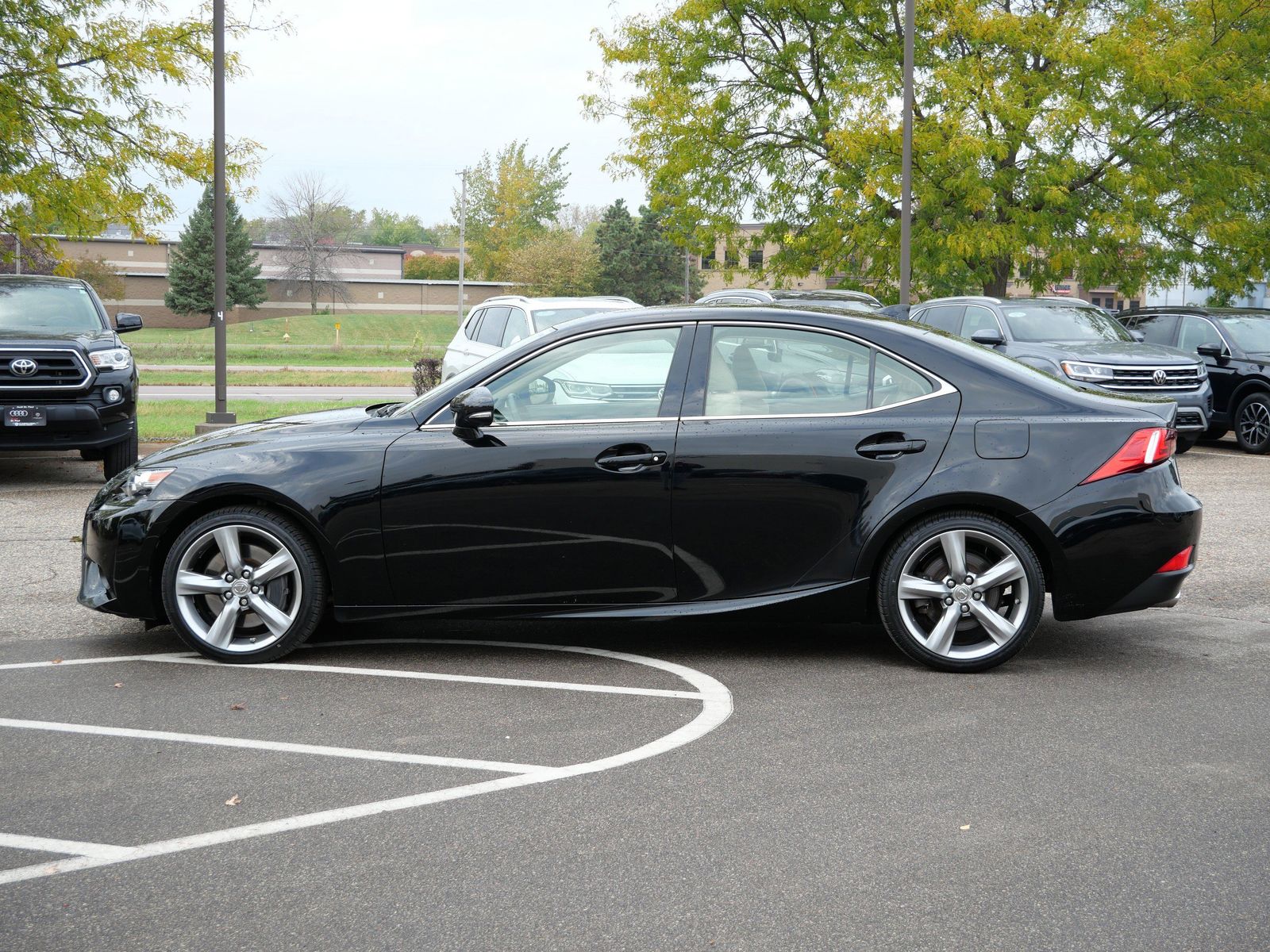 Thumbnail: 2015 Lexus IS - 2