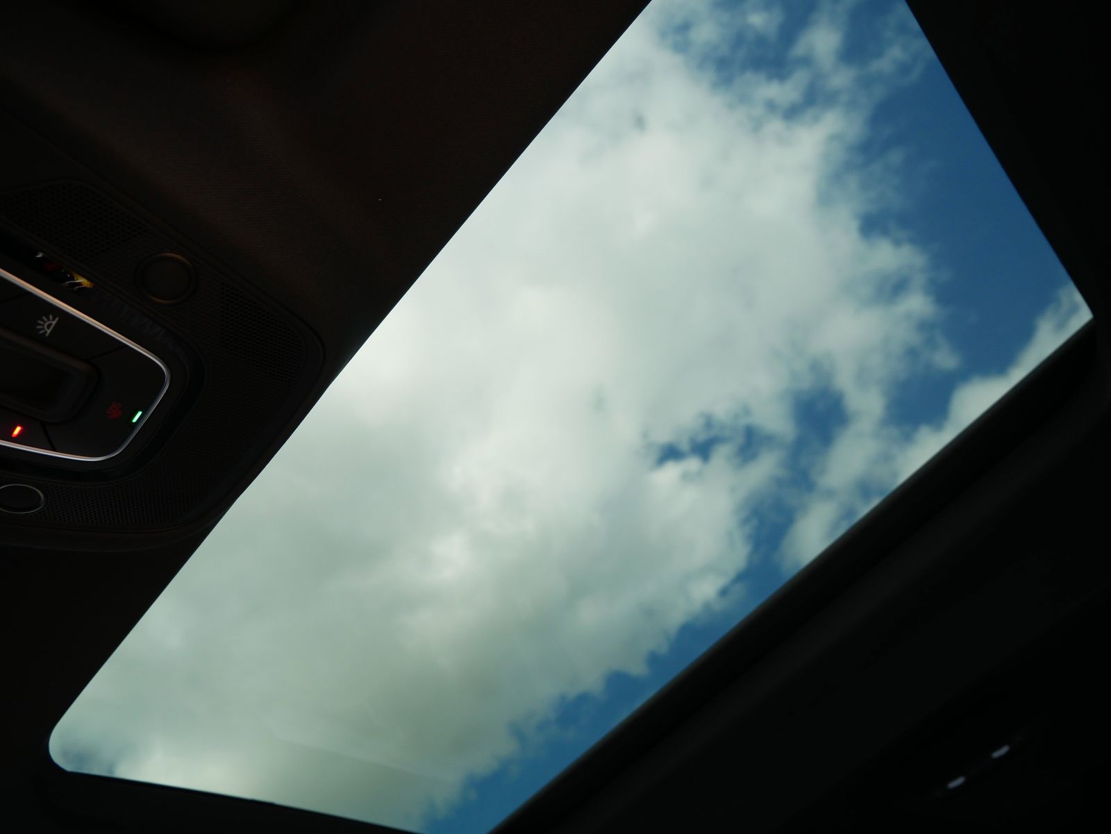 Thumbnail: 2026 Audi RS 7 - 15