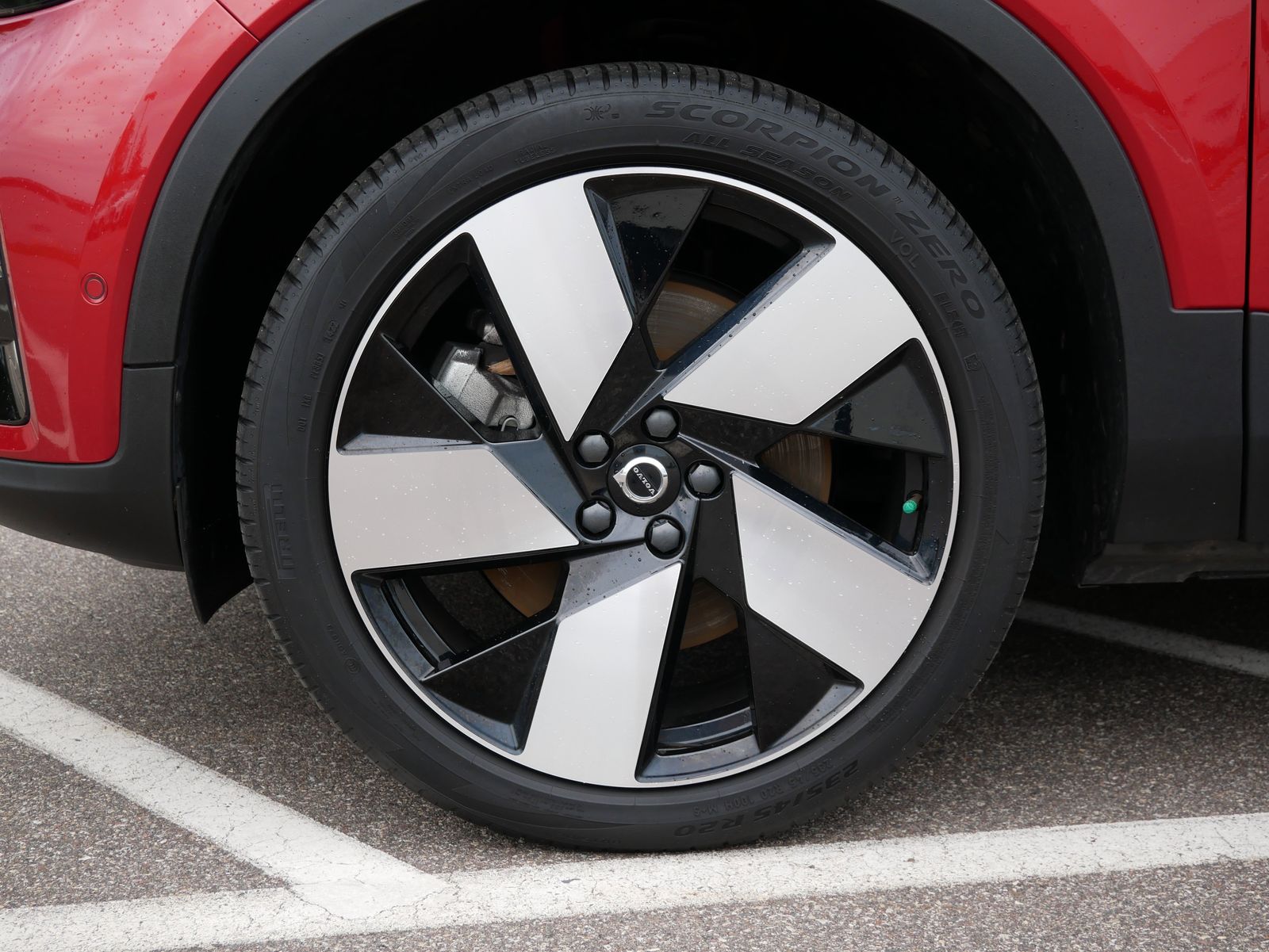 Thumbnail: 2022 Volvo C40 - 7