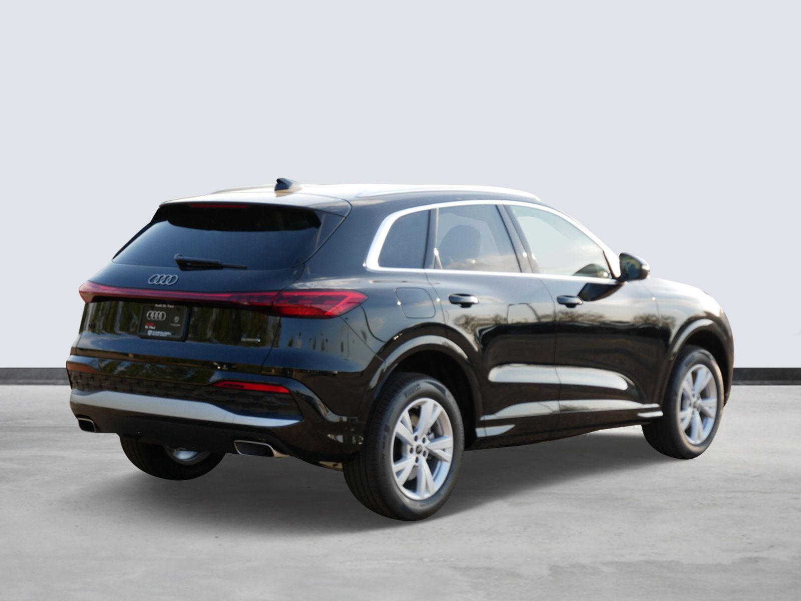 Thumbnail: 2025 Audi Q5 - 4