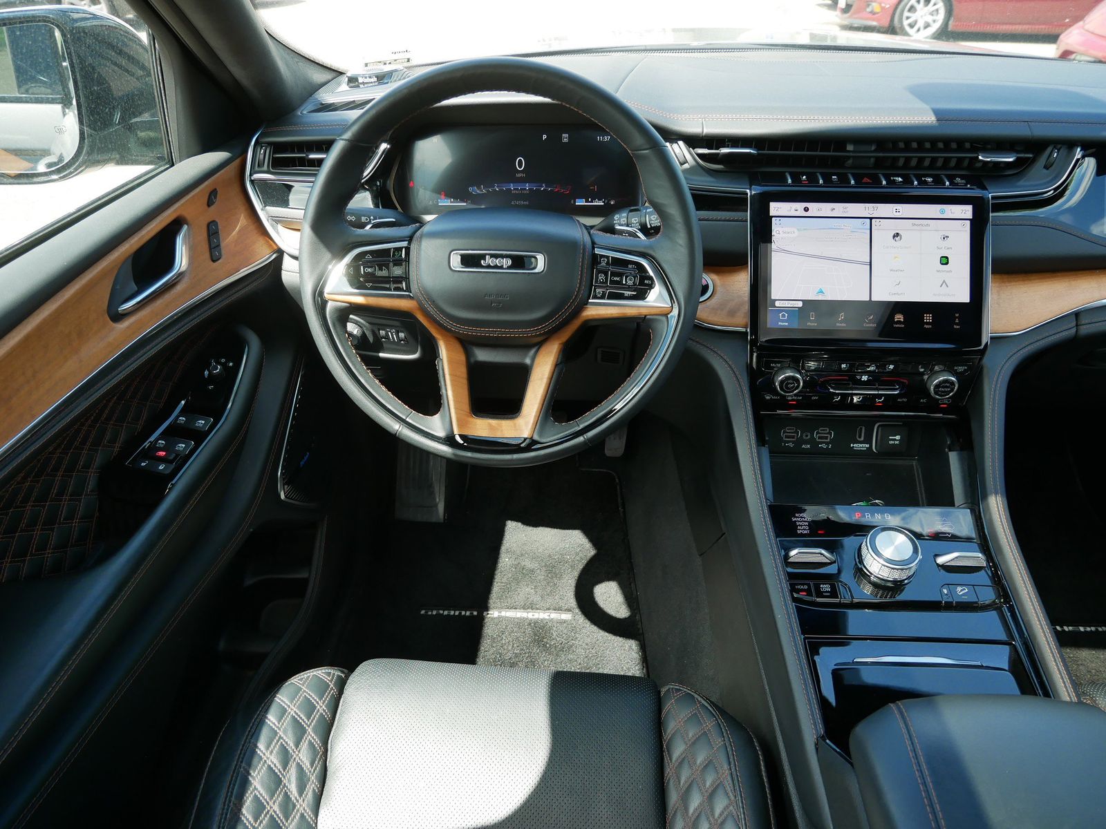 Thumbnail: 2024 Jeep Grand Cherokee L - 10