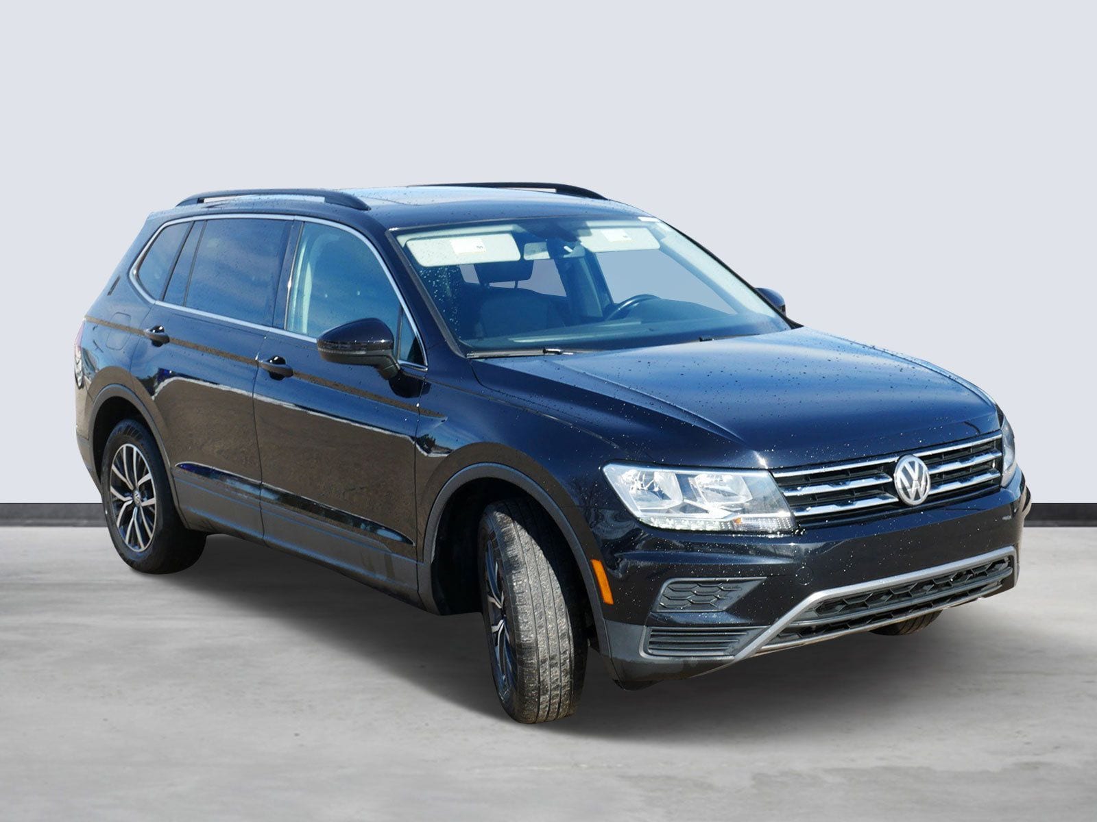 Thumbnail: 2019 Volkswagen Tiguan - 6