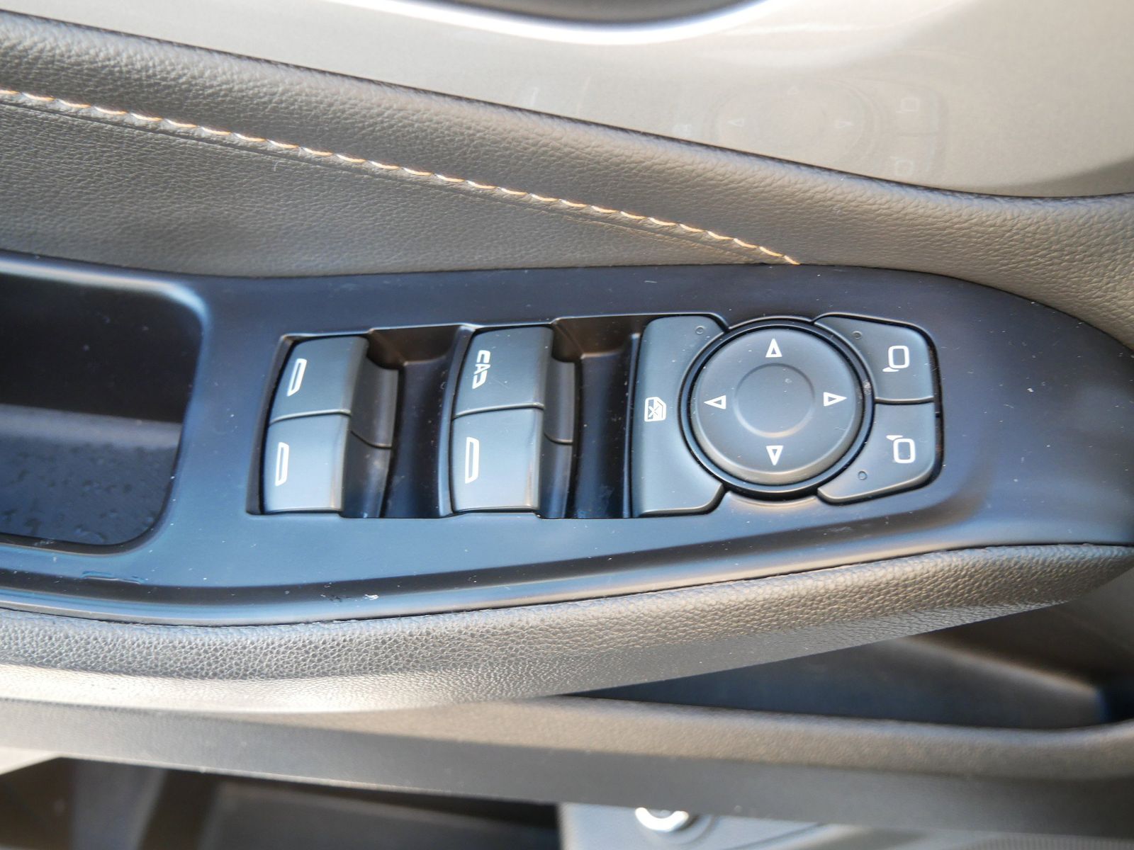 Thumbnail: 2019 Chevrolet Traverse - 14