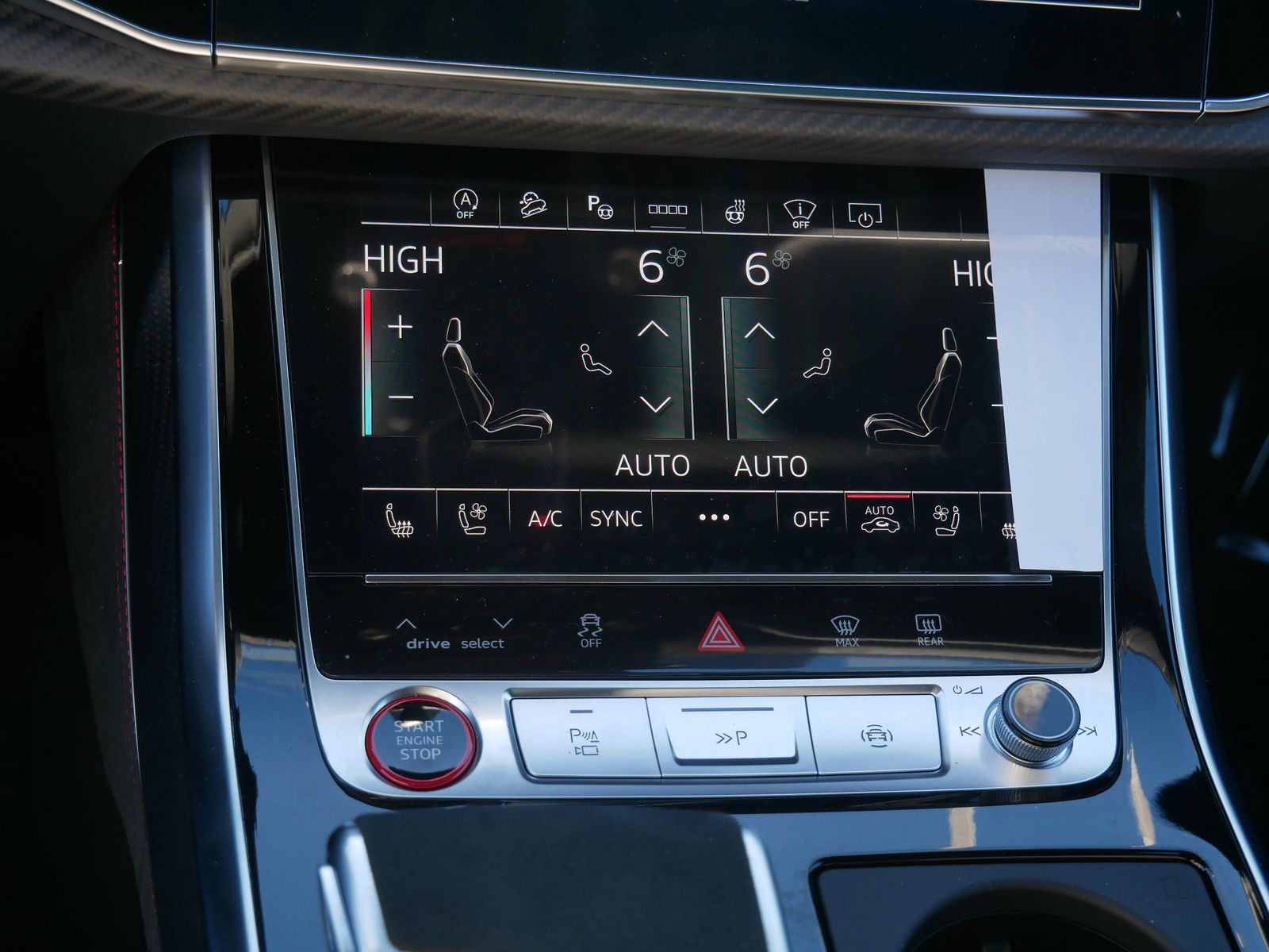 Thumbnail: 2026 Audi RS Q8 - 20