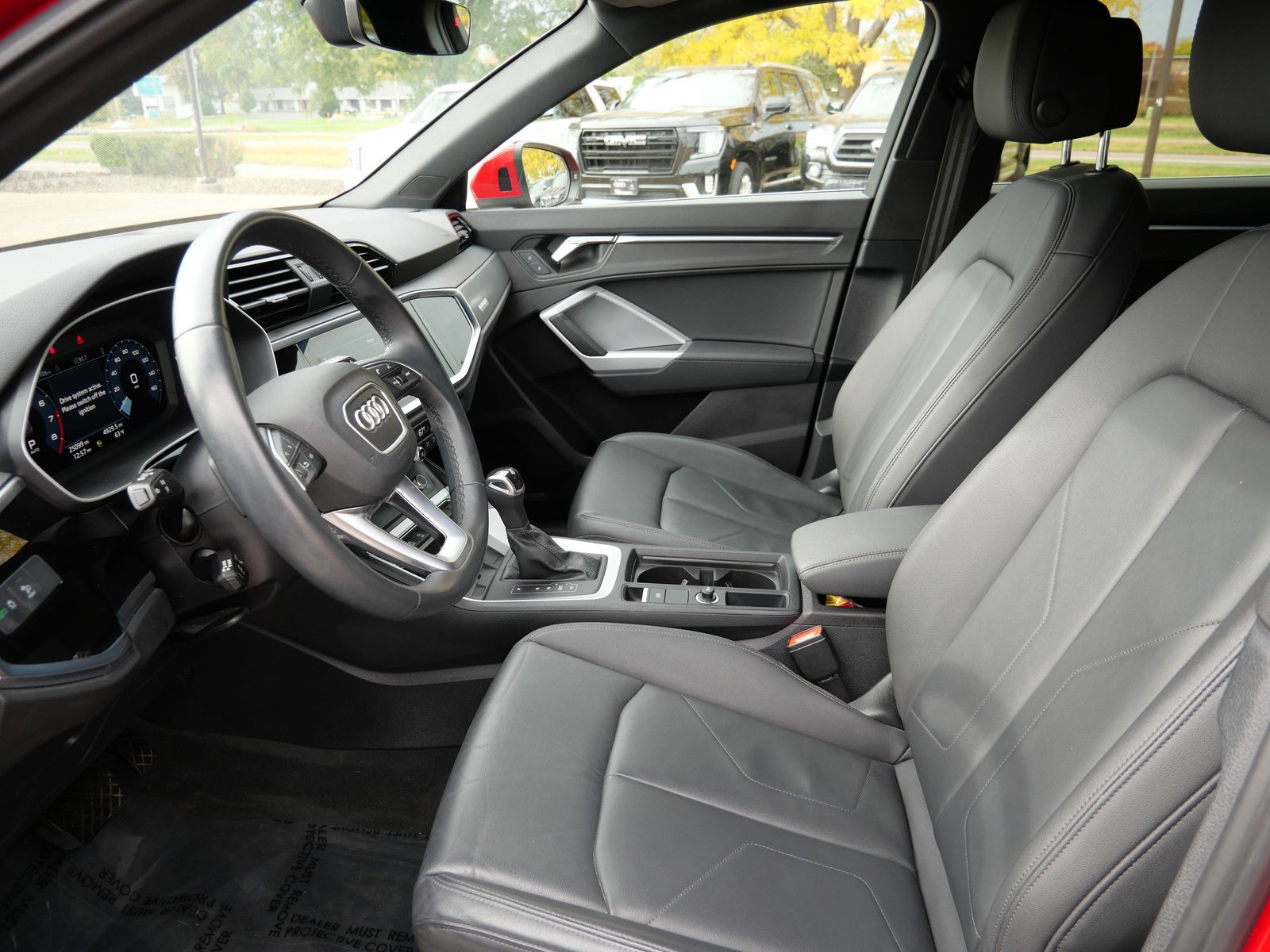 Thumbnail: 2023 Audi Q3 - 8