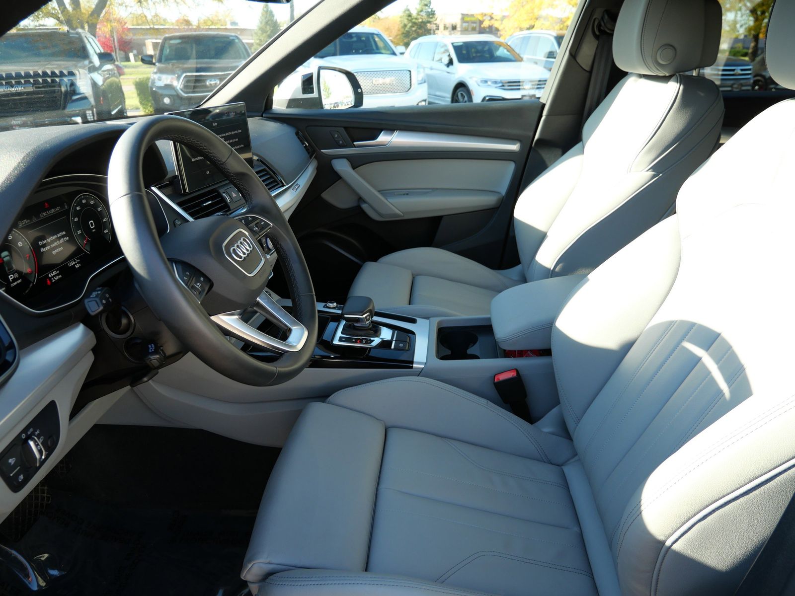 Thumbnail: 2025 Audi Q5 - 8