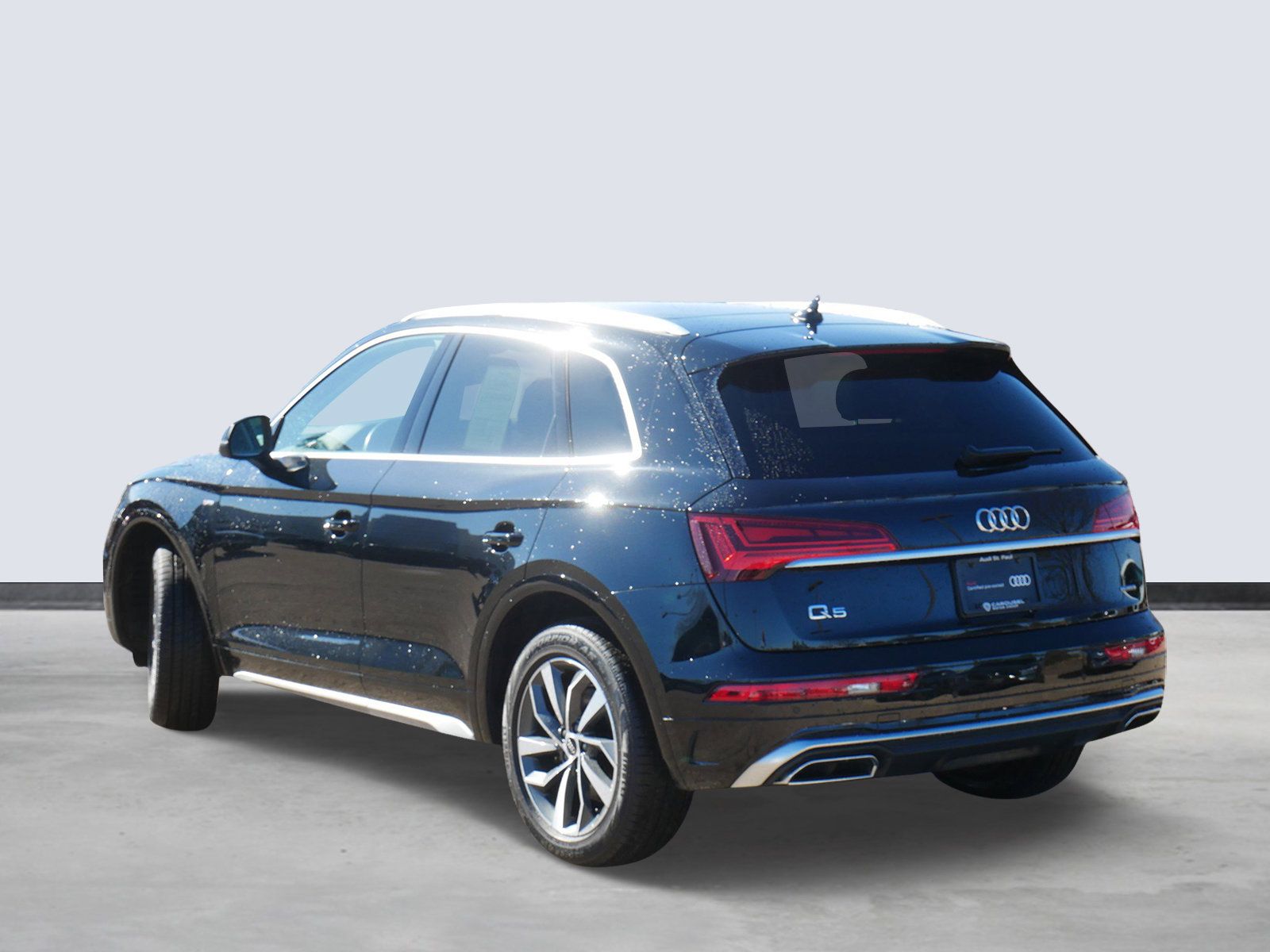 Thumbnail: 2023 Audi Q5 - 3