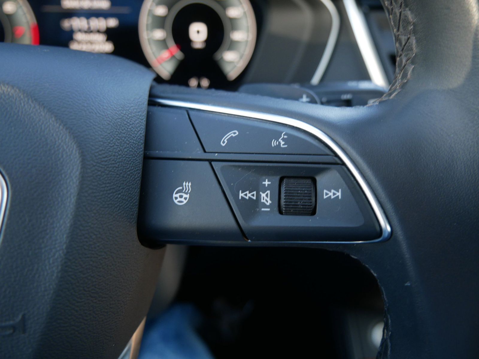 Thumbnail: 2023 Audi Q5 - 30