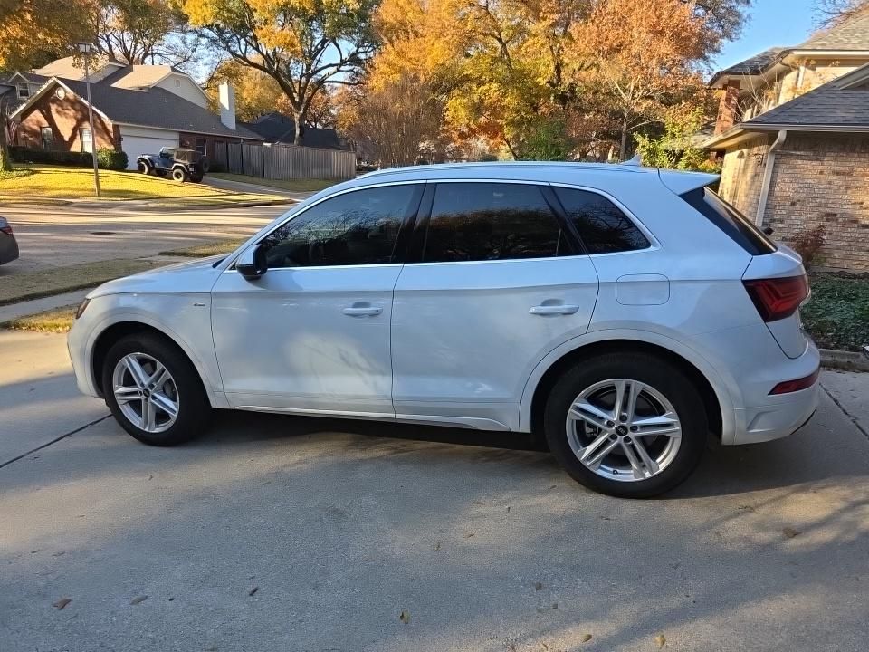 Thumbnail: 2025 Audi Q5 - 4