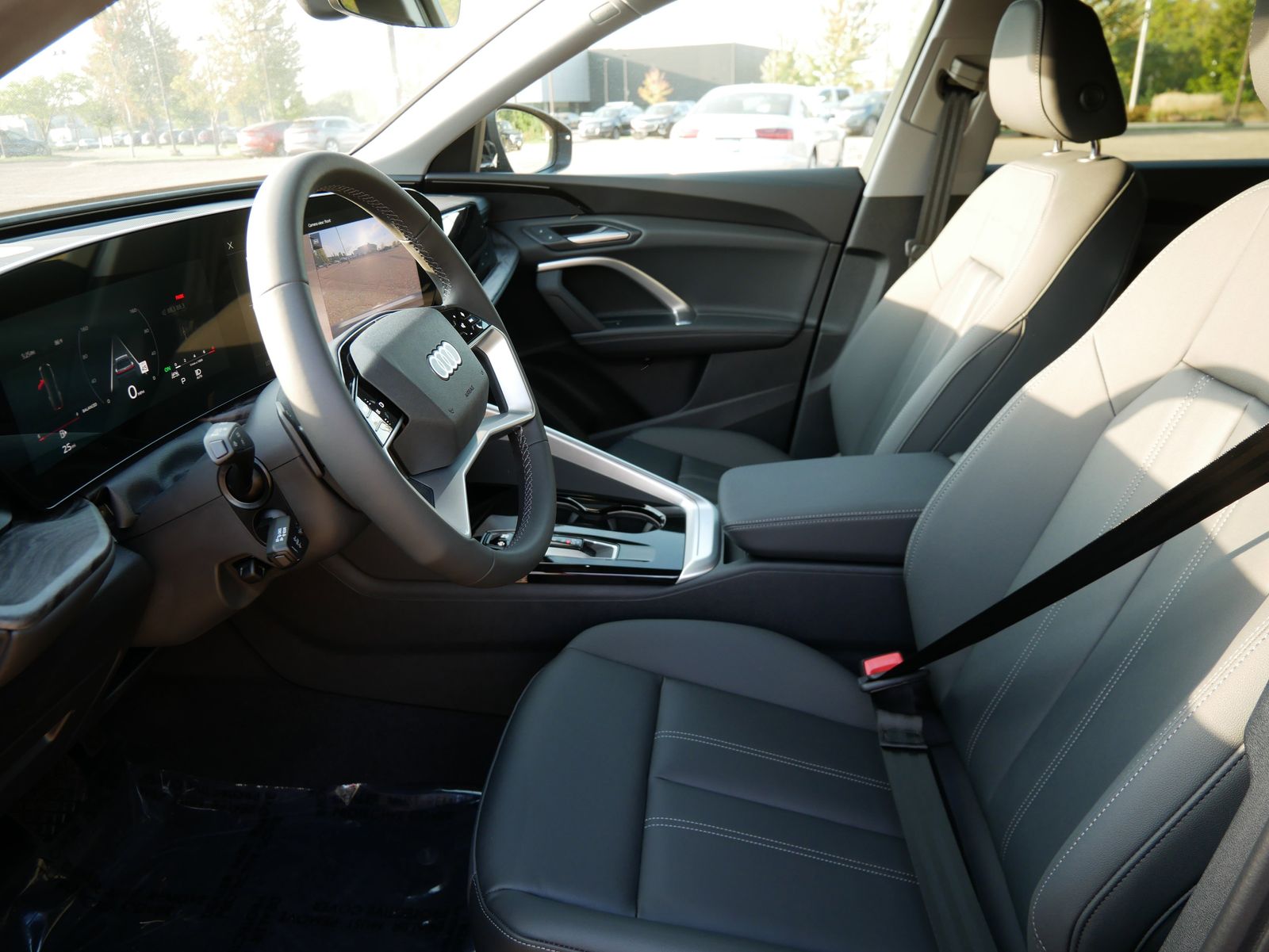 Thumbnail: 2025 Audi Q5 - 8