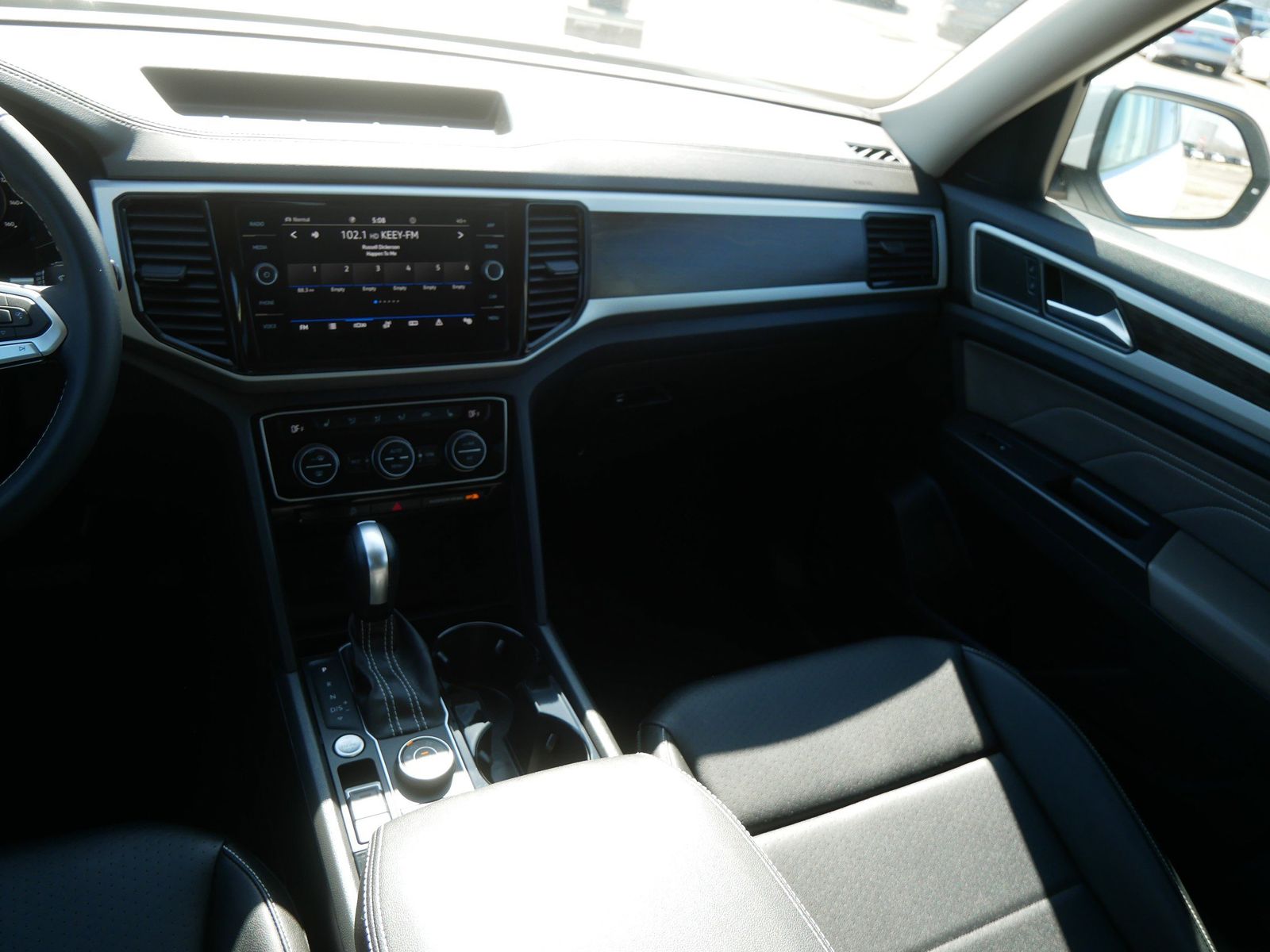 Thumbnail: 2023 Volkswagen Atlas - 13