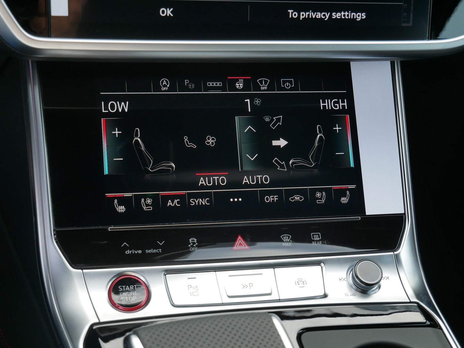 Thumbnail: 2026 Audi RS 6 - 21