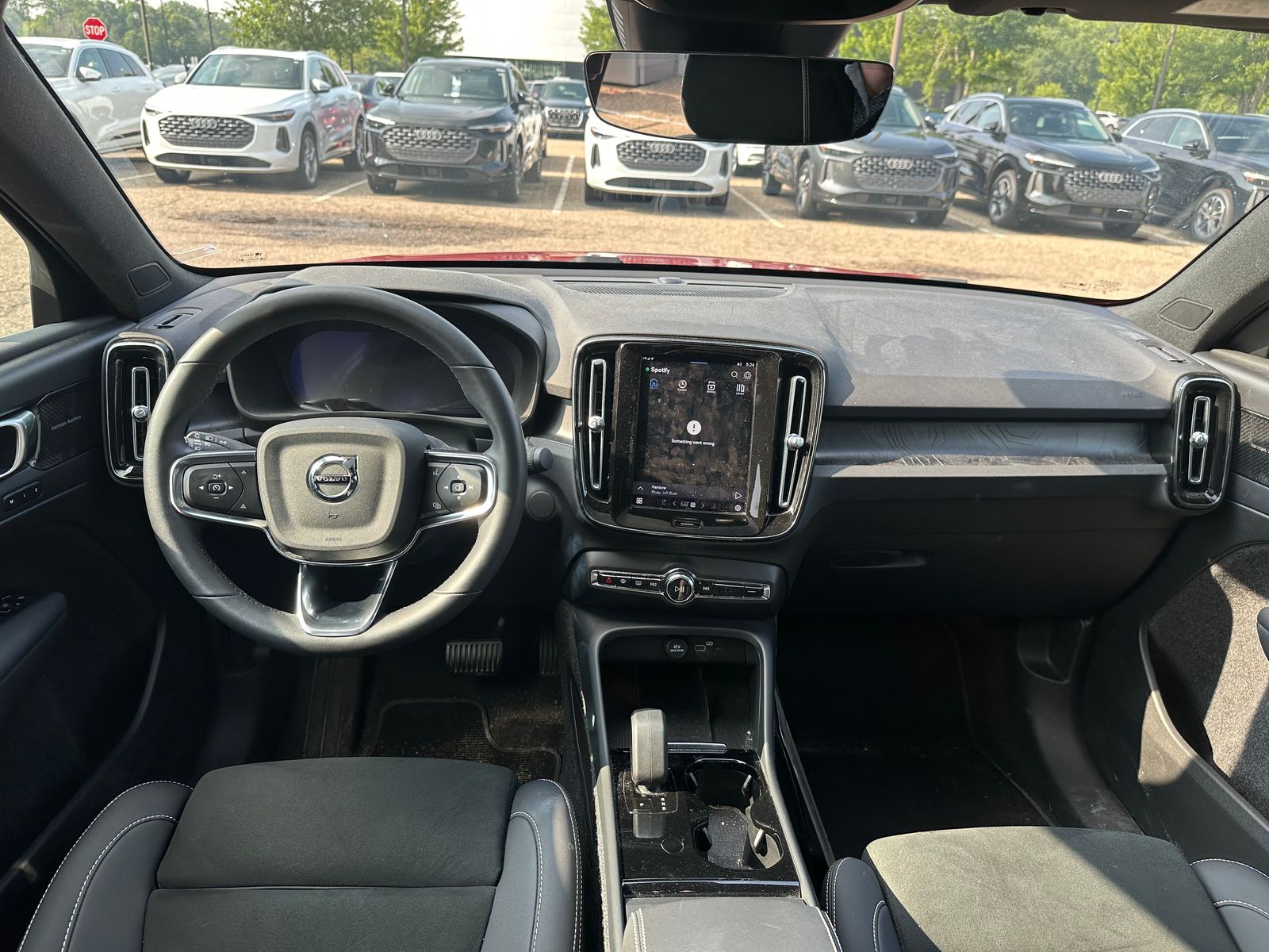 Thumbnail: 2022 Volvo C40 - 5