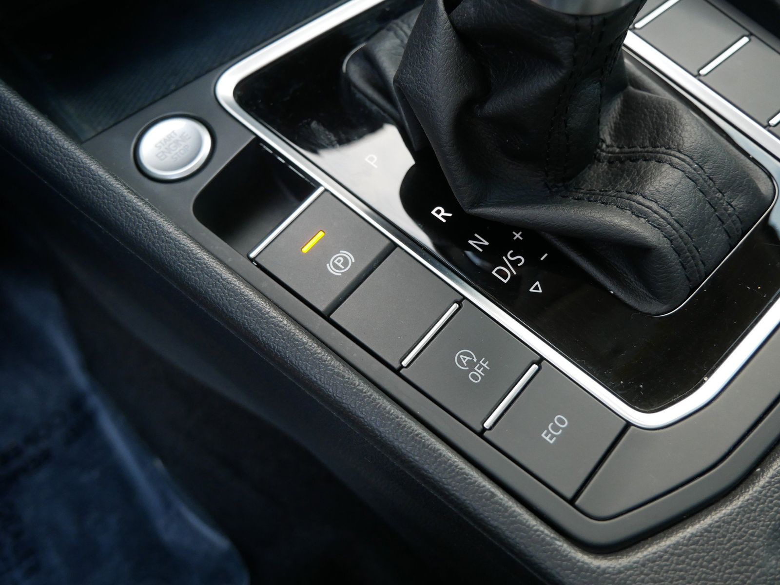 Thumbnail: 2019 Volkswagen Jetta - 17