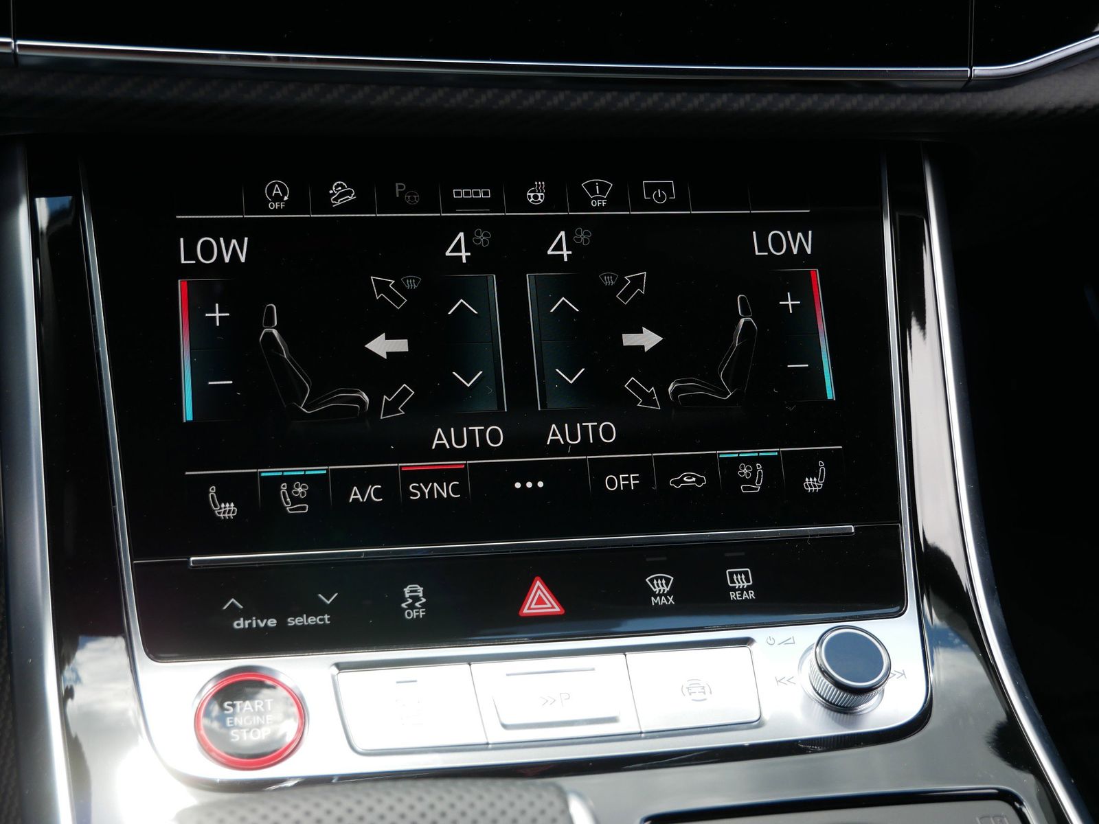 Thumbnail: 2026 Audi SQ8 - 19