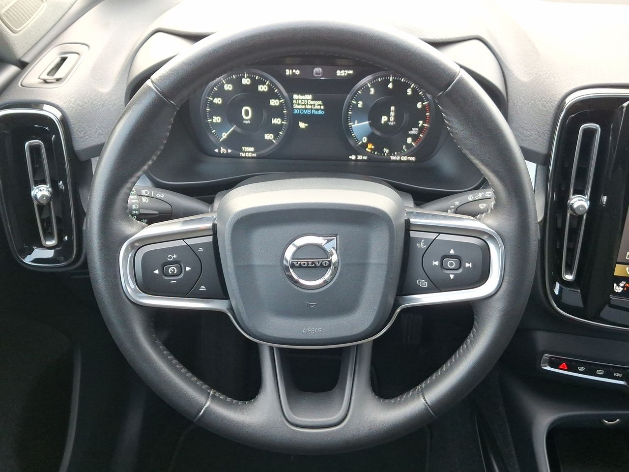 Thumbnail: 2020 Volvo XC40 - 22