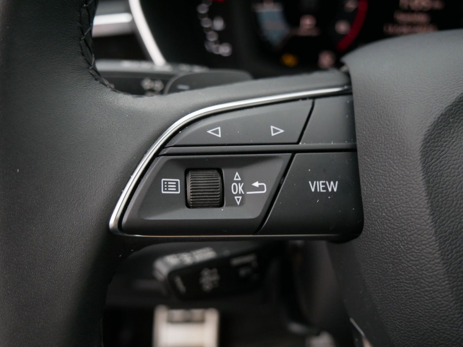 Thumbnail: 2025 Audi Q3 - 28