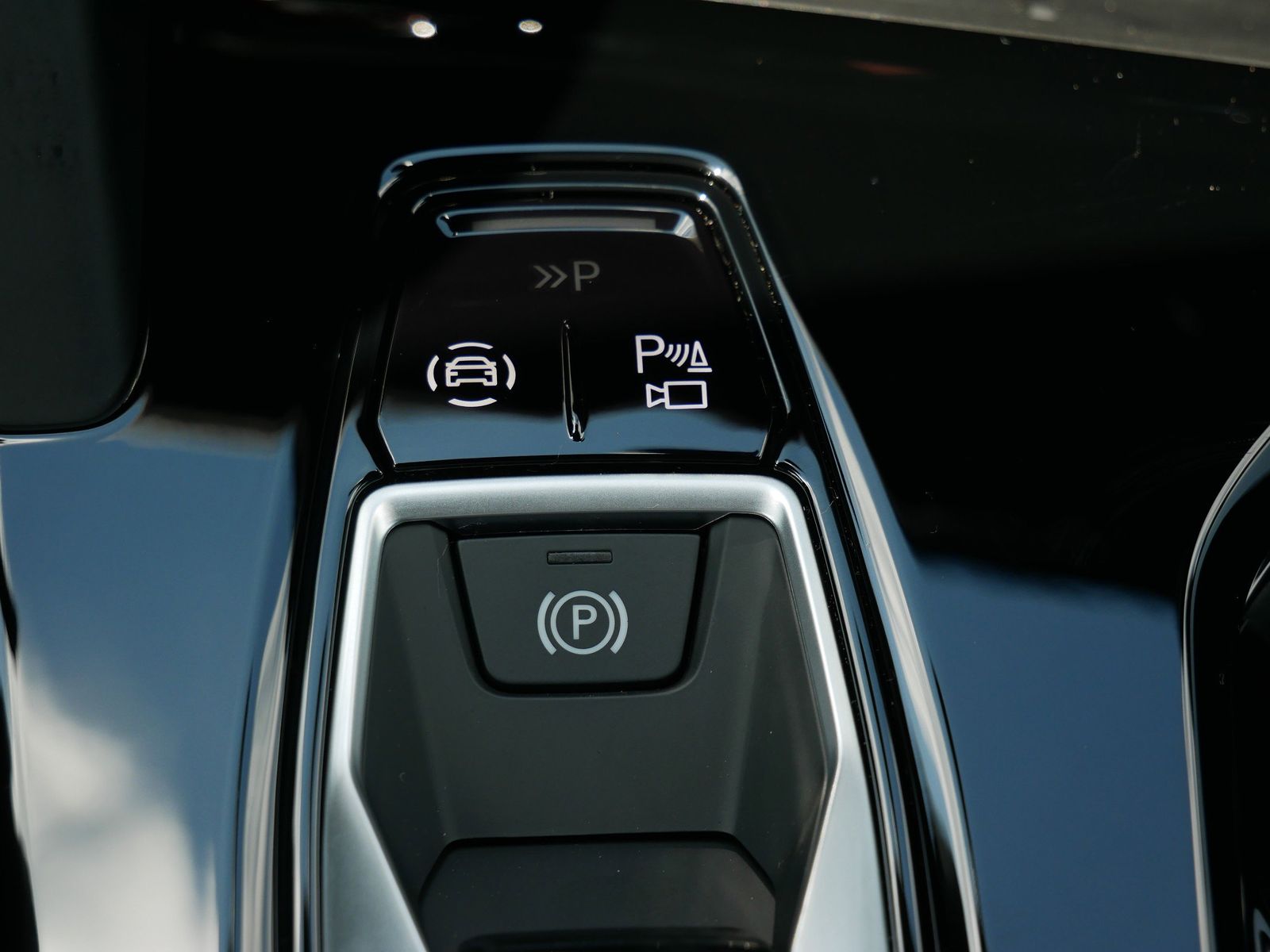 Thumbnail: 2026 Audi SQ5 - 21