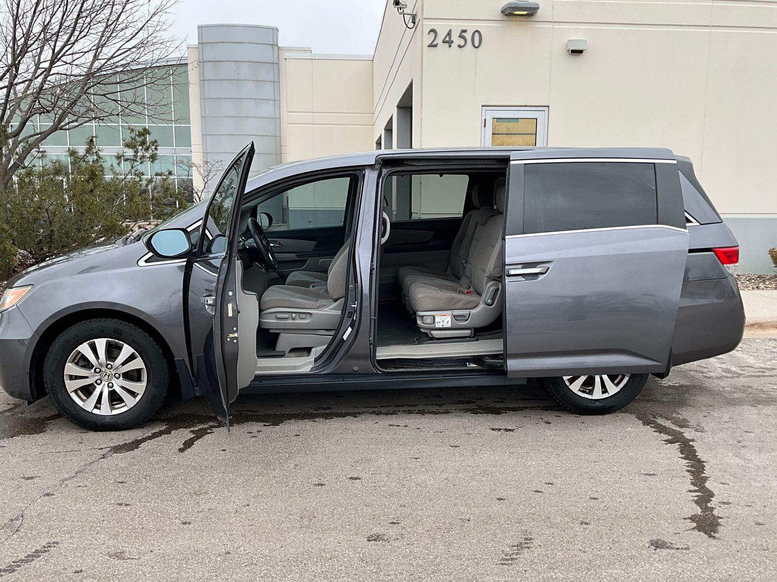 Thumbnail: 2015 Honda Odyssey - 4