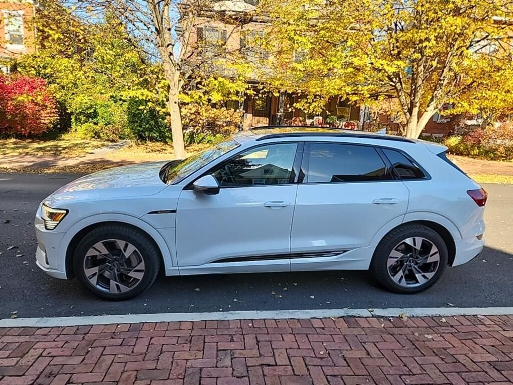 Certified 2023 Audi e-tron Premium SUV