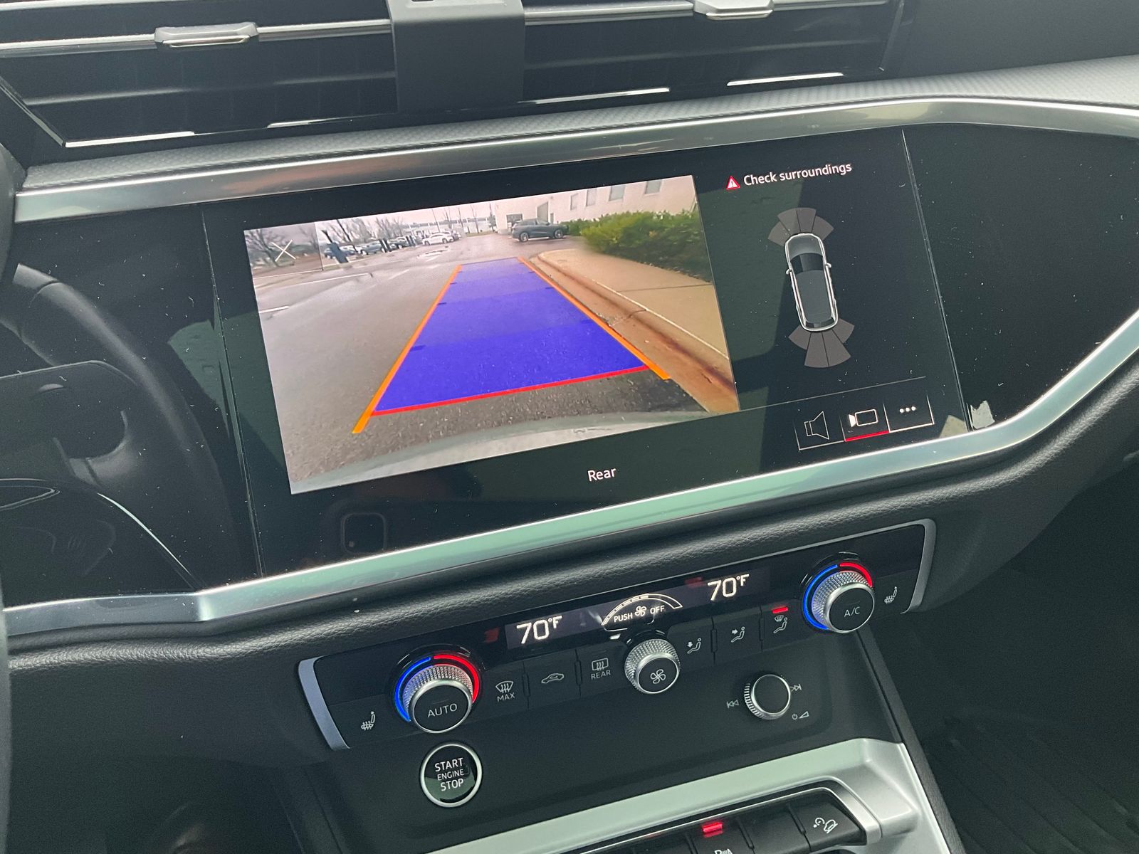 Thumbnail: 2024 Audi Q3 - 21