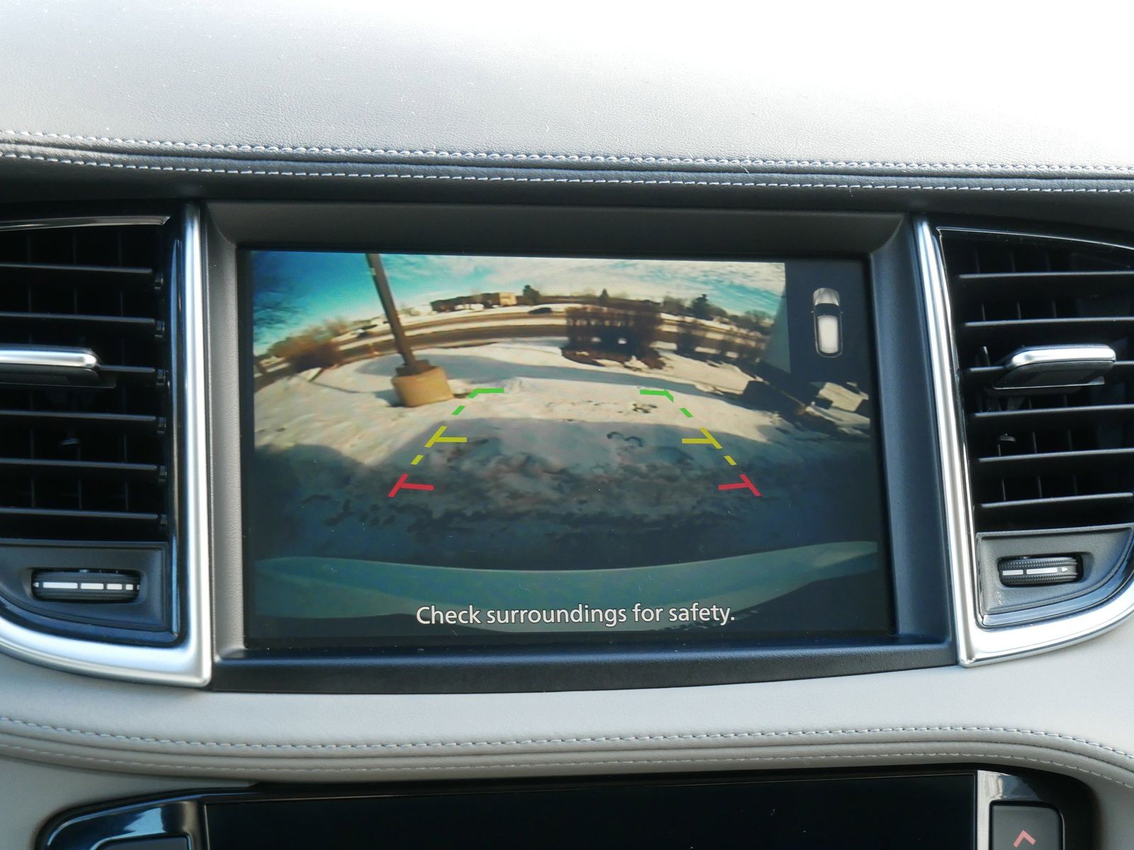 Thumbnail: 2023 INFINITI QX50 - 22