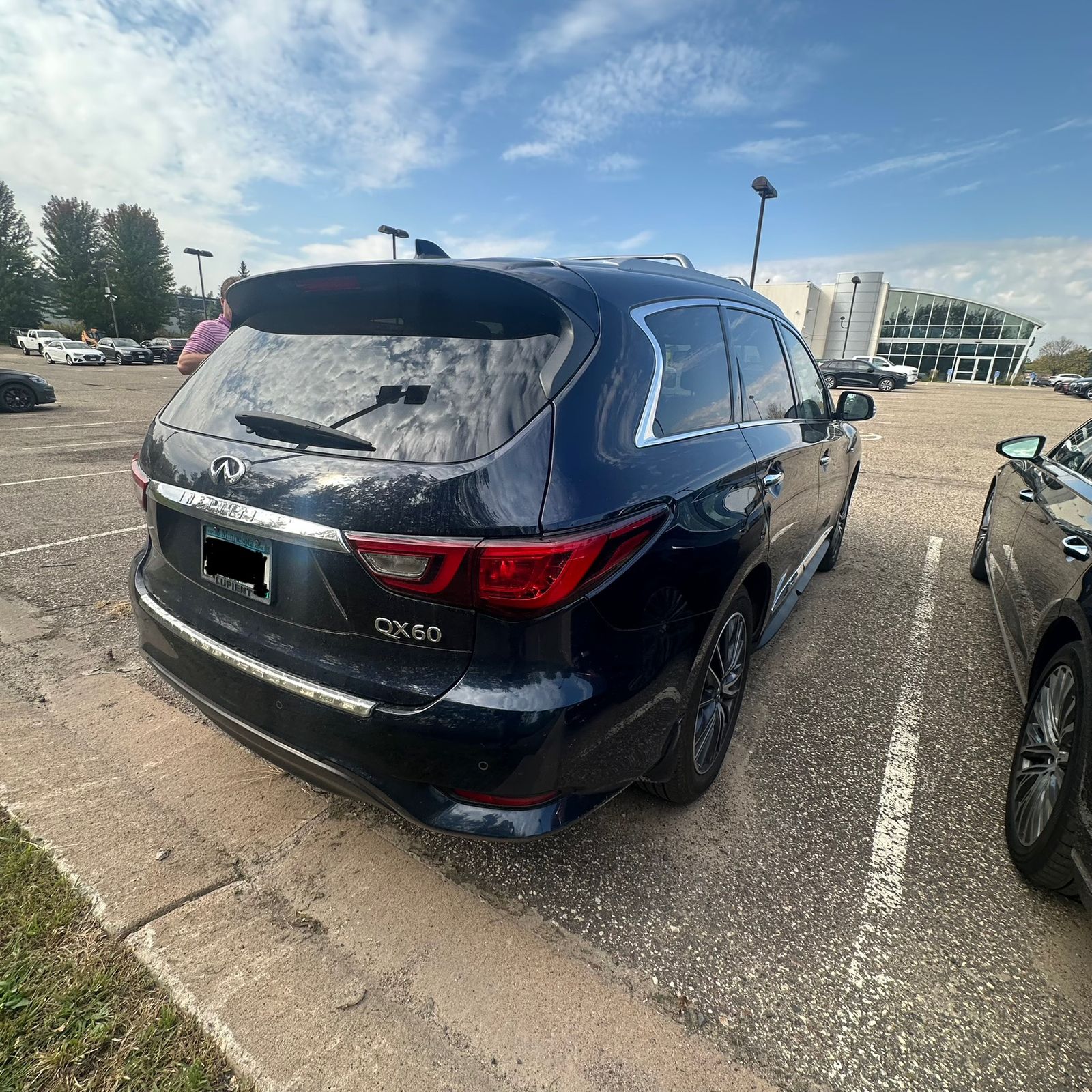 Thumbnail: 2019 INFINITI QX60 - 4