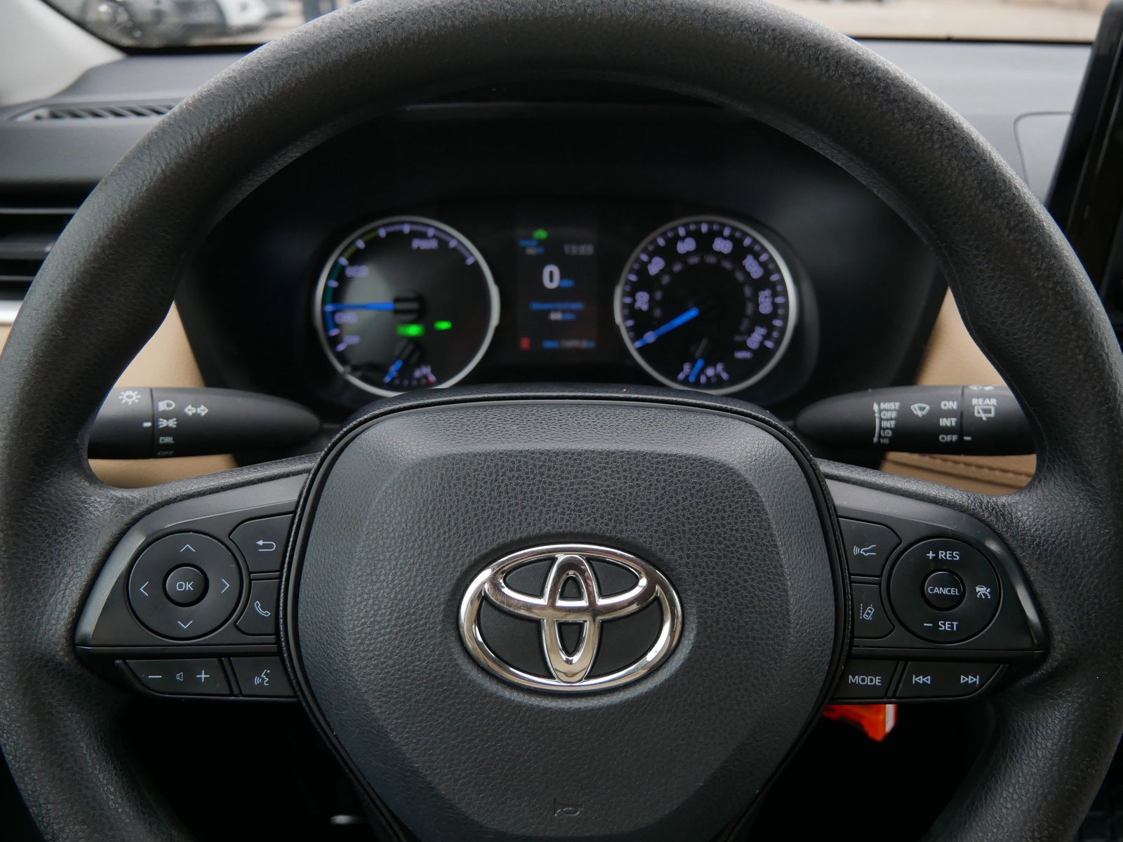 Thumbnail: 2019 Toyota RAV4 - 25