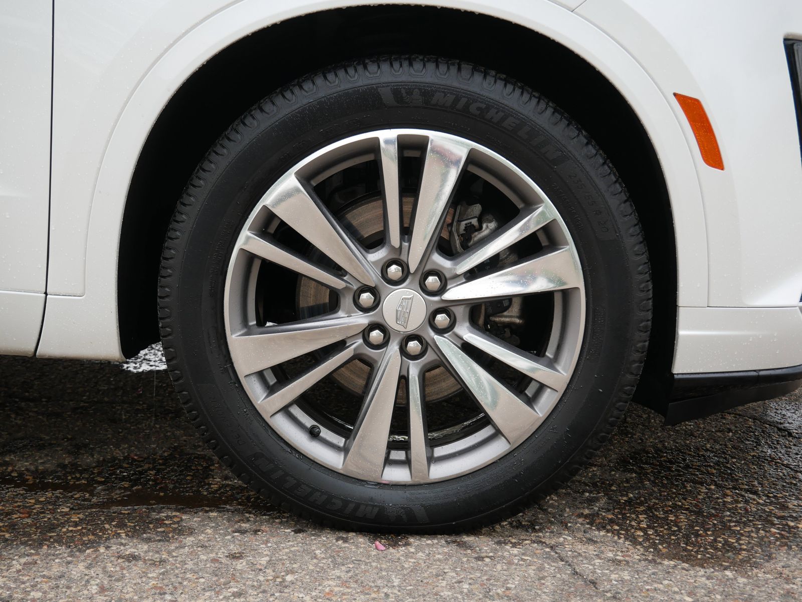 Thumbnail: 2021 Cadillac XT6 - 7