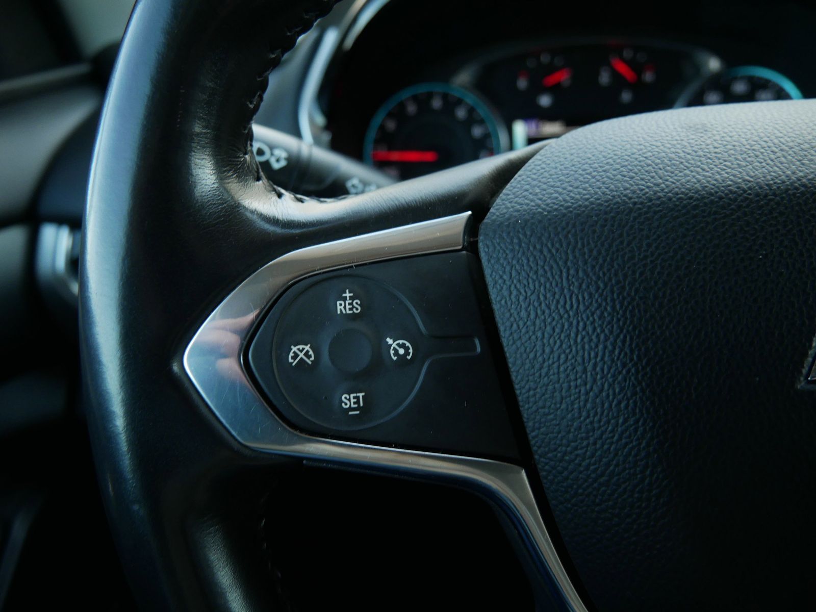 Thumbnail: 2019 Chevrolet Traverse - 23