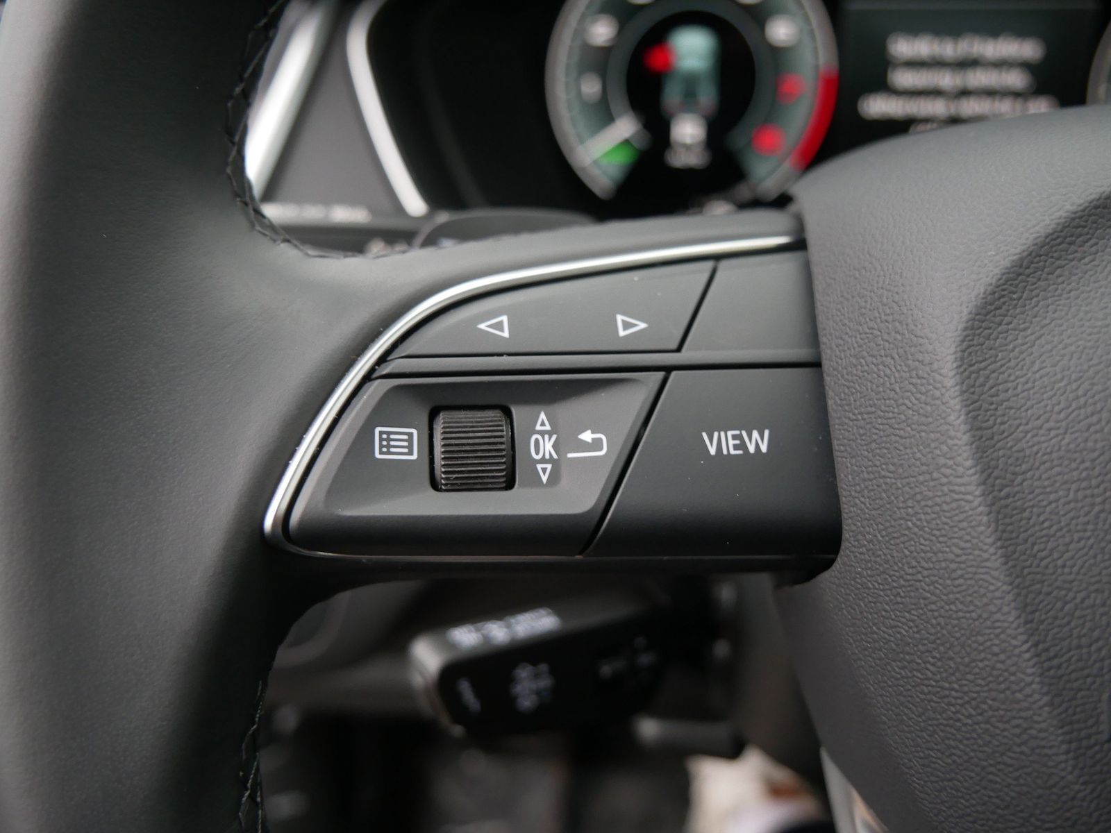 Thumbnail: 2025 Audi Q5 - 28