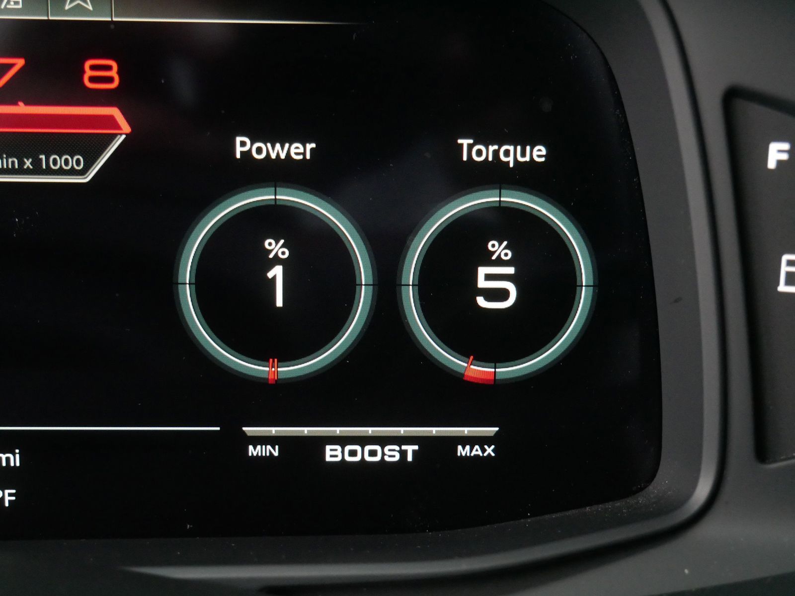 Thumbnail: 2021 Audi RS Q8 - 25