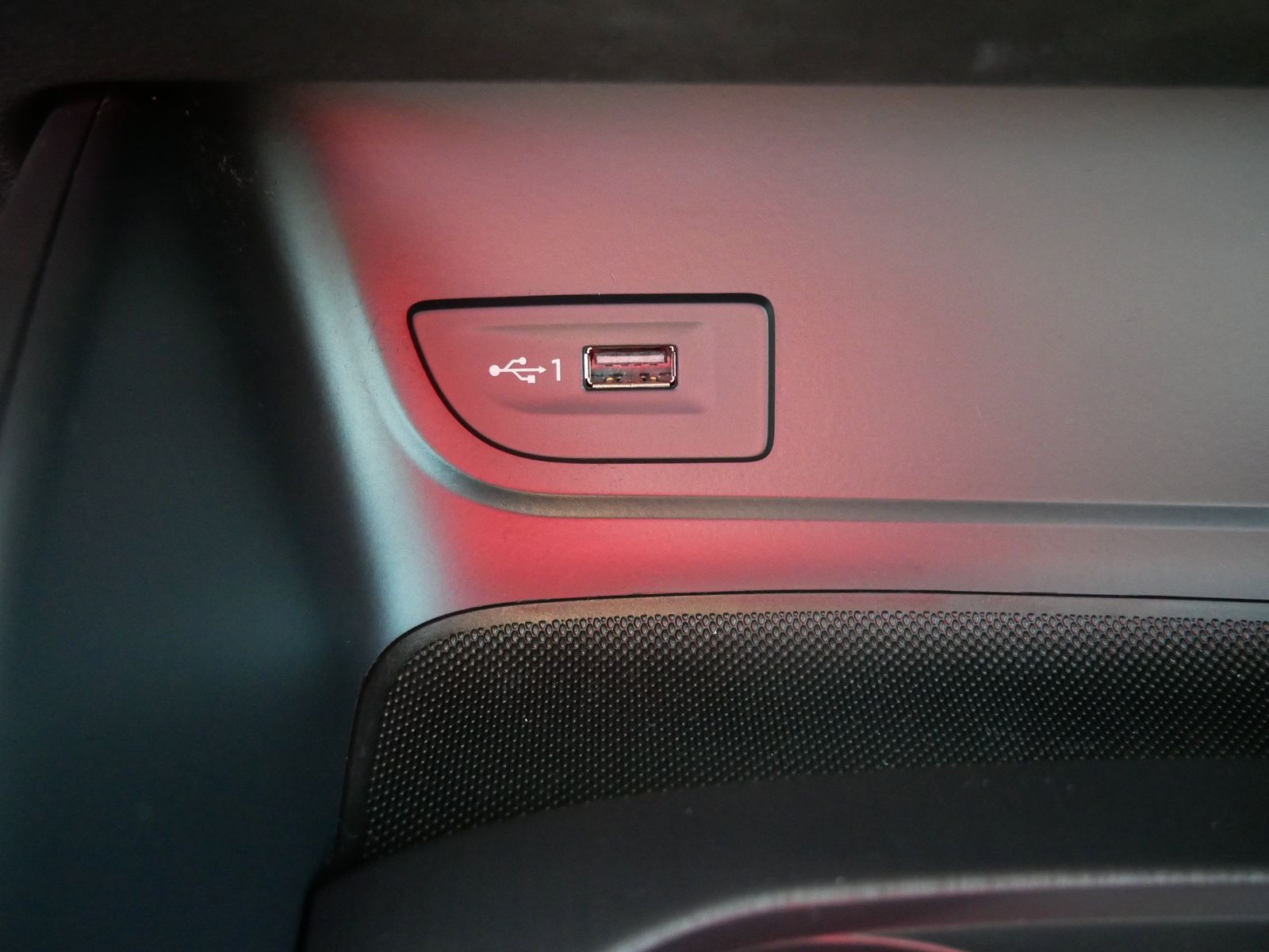 Thumbnail: 2020 Audi A3 - 32