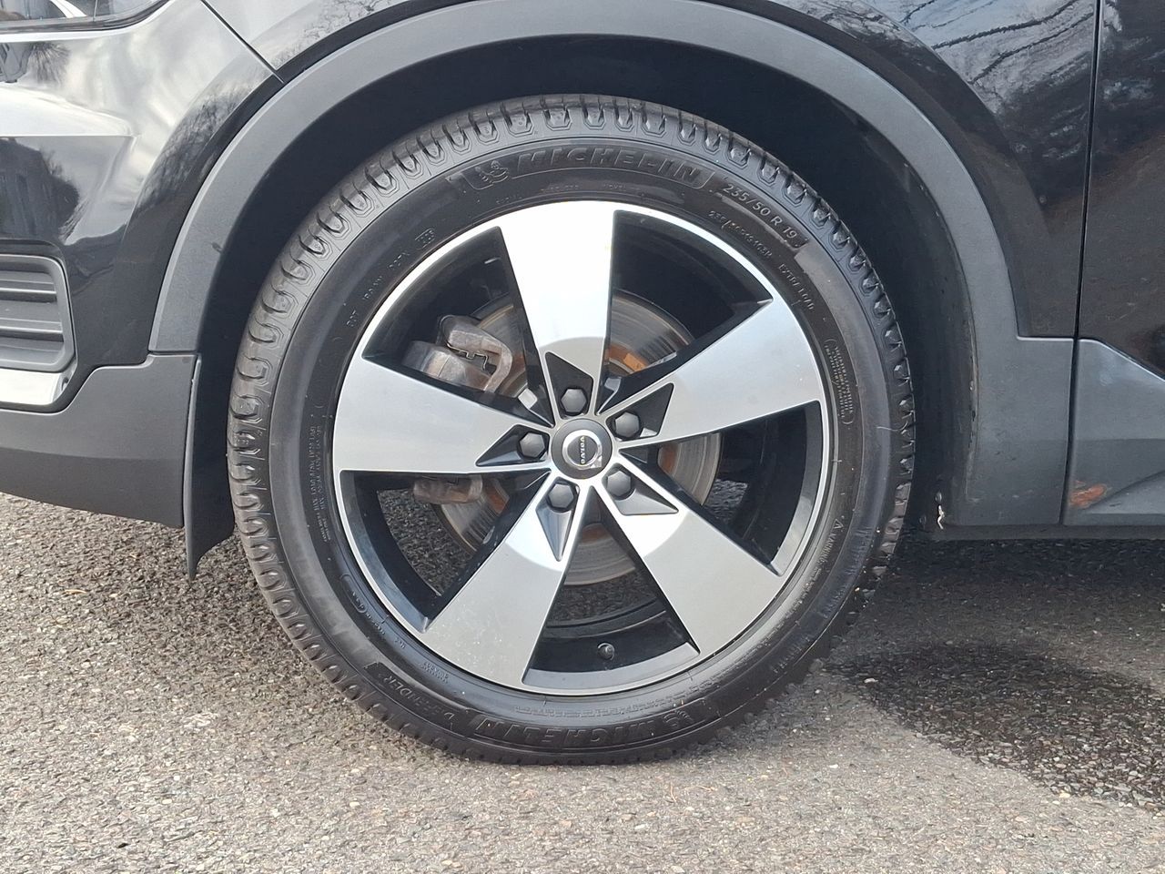 Thumbnail: 2020 Volvo XC40 - 29