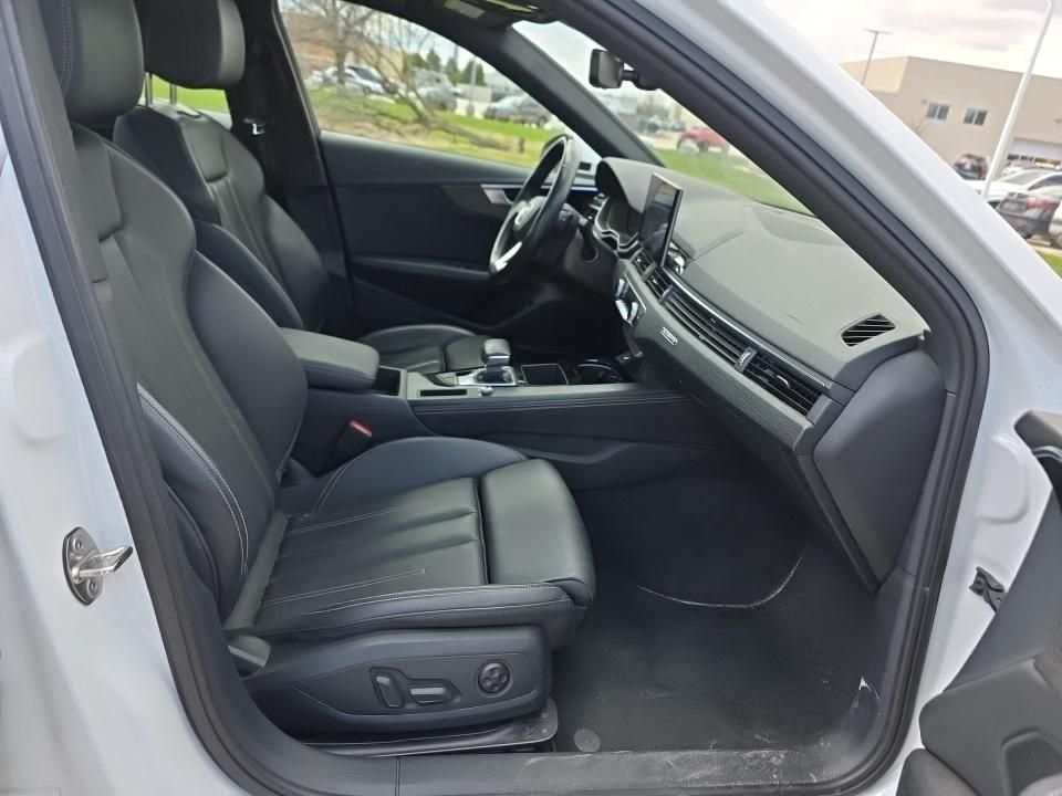 Thumbnail: 2023 Audi A4 - 2