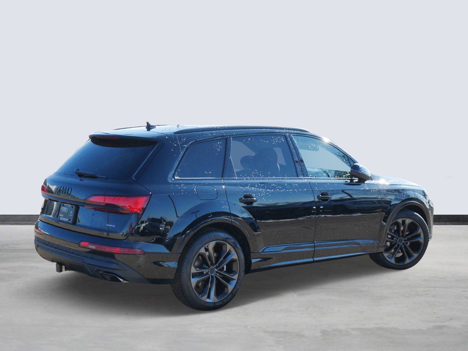 Thumbnail: 2026 Audi Q7 - 4