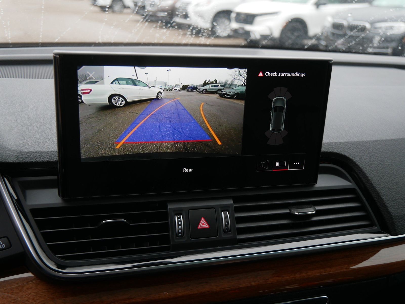 Thumbnail: 2023 Audi Q5 - 24