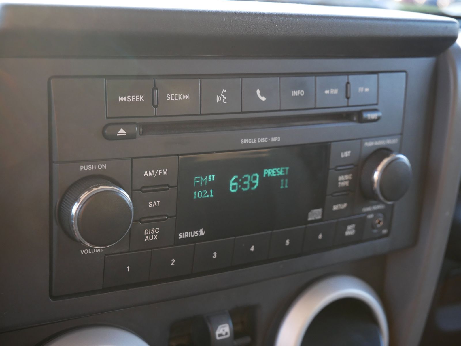 Thumbnail: 2010 Jeep Wrangler - 19