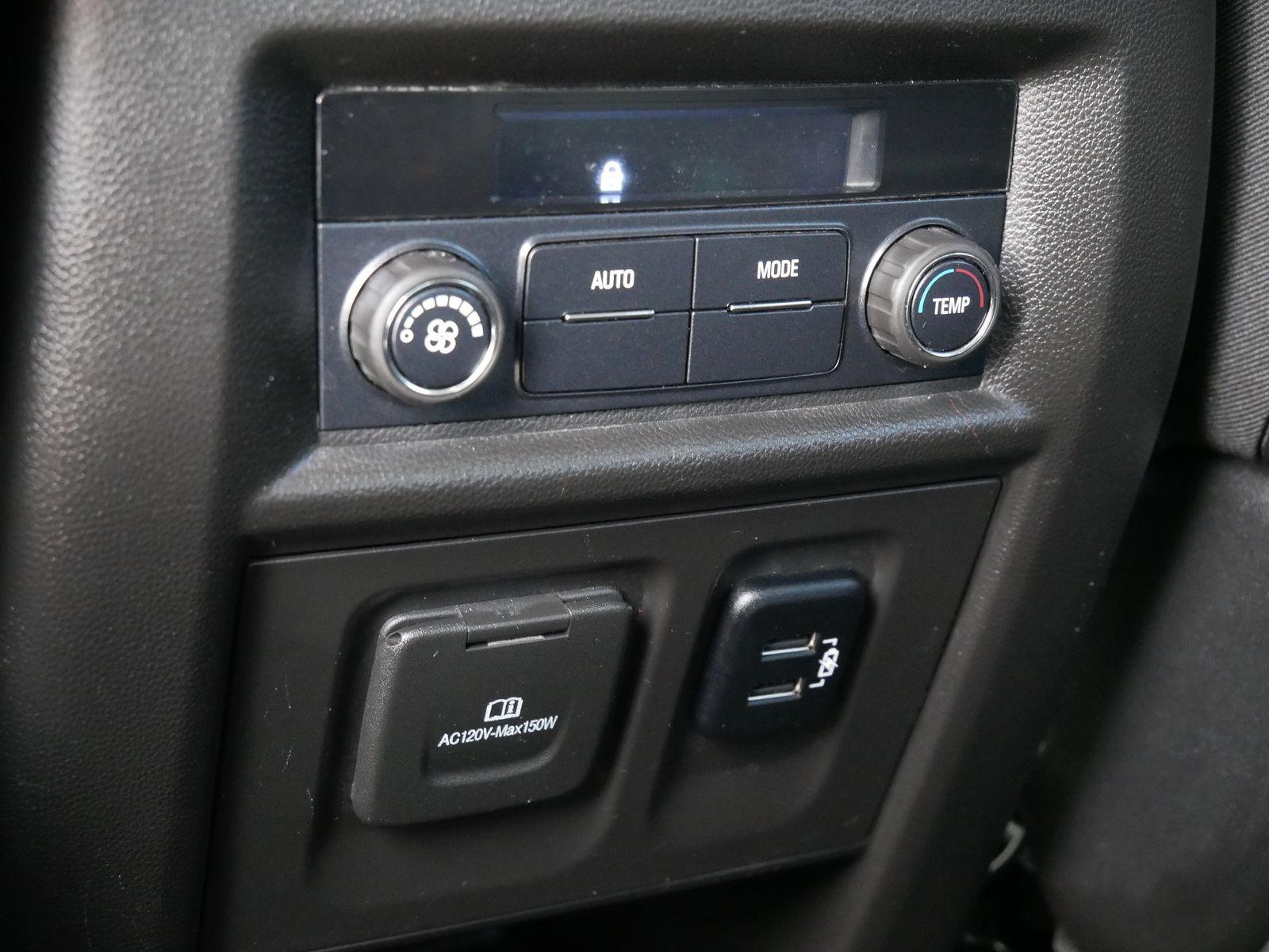 Thumbnail: 2018 Chevrolet Traverse - 15