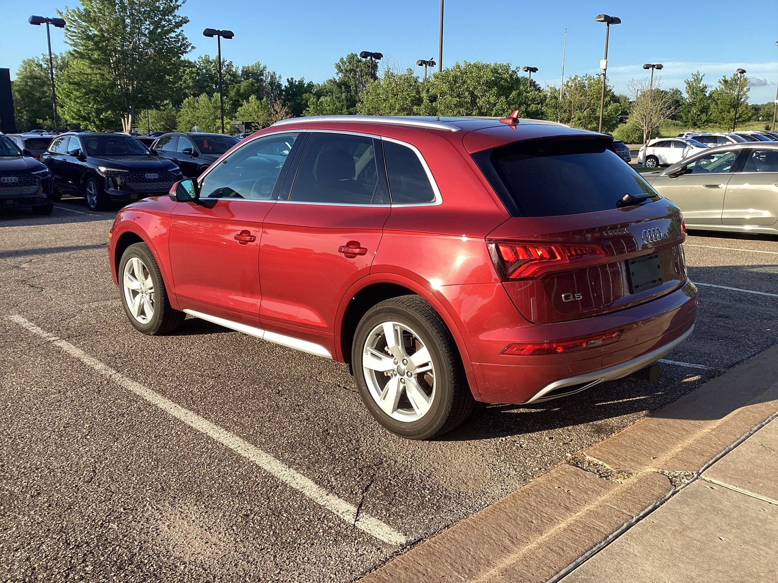 Thumbnail: 2019 Audi Q5 - 4