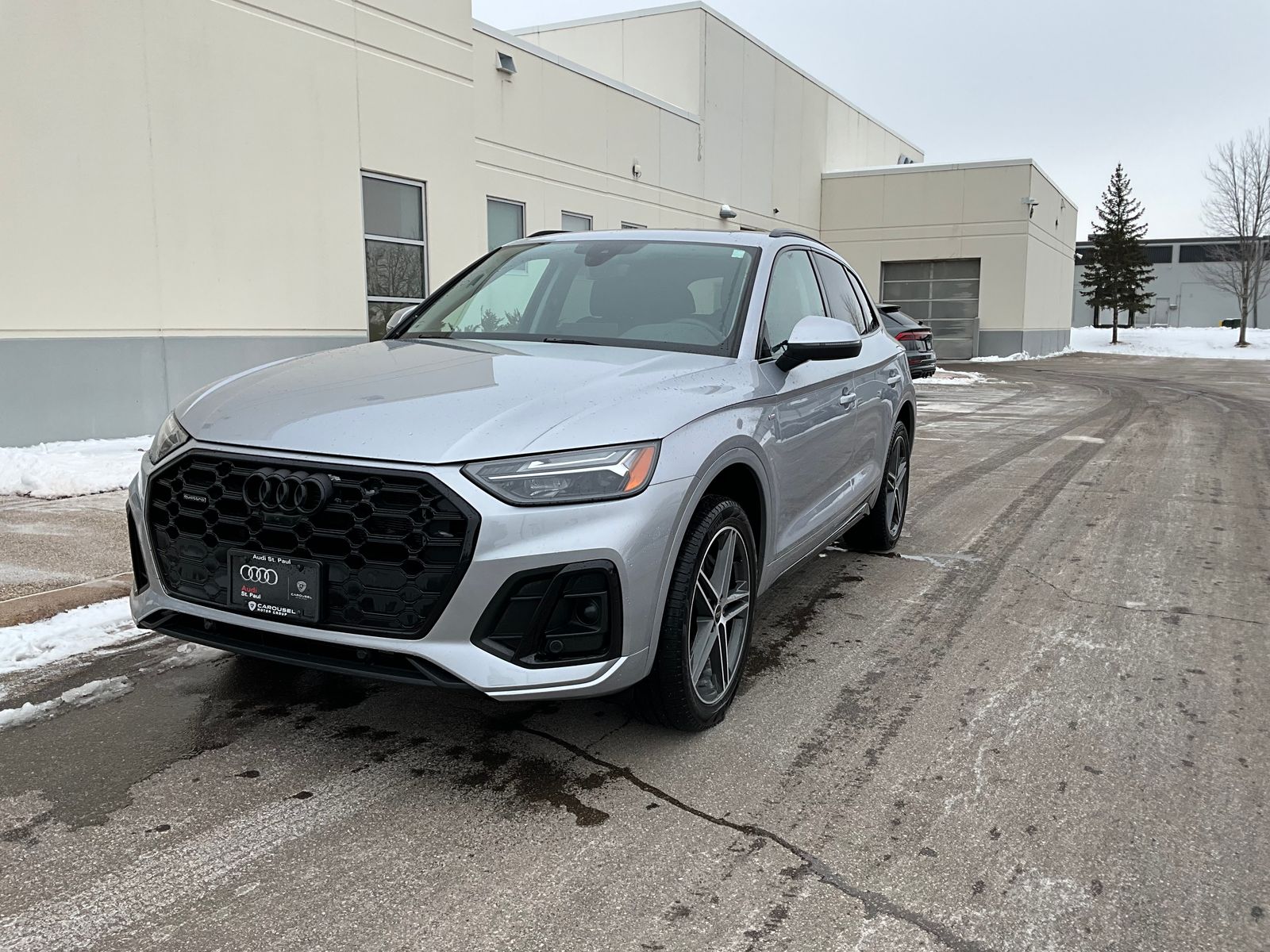 Thumbnail: 2023 Audi Q5 - 8